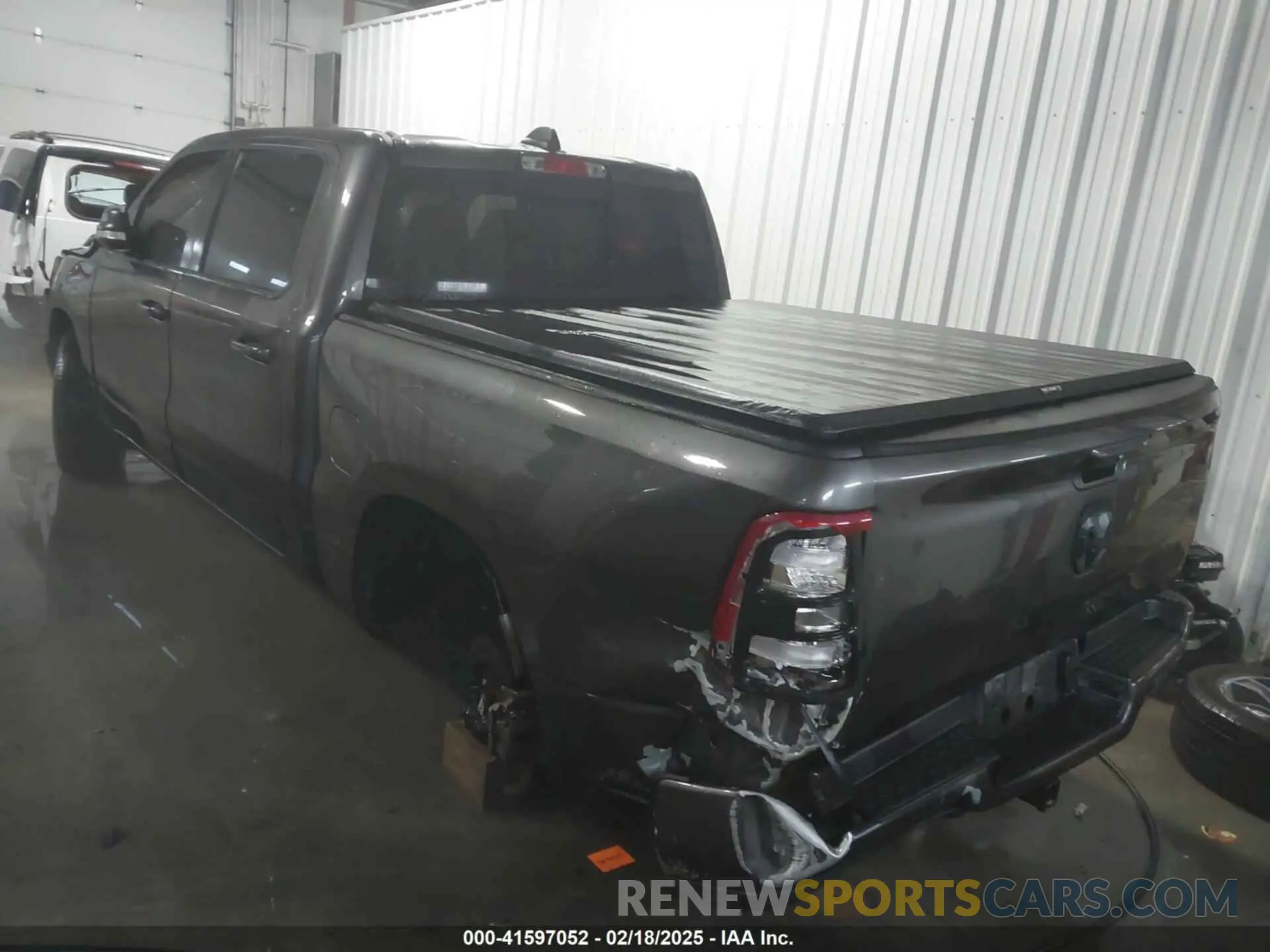 3 fotografías del automóvil dañado 1C6RRFFG6NN225710 RAM 1500 2022