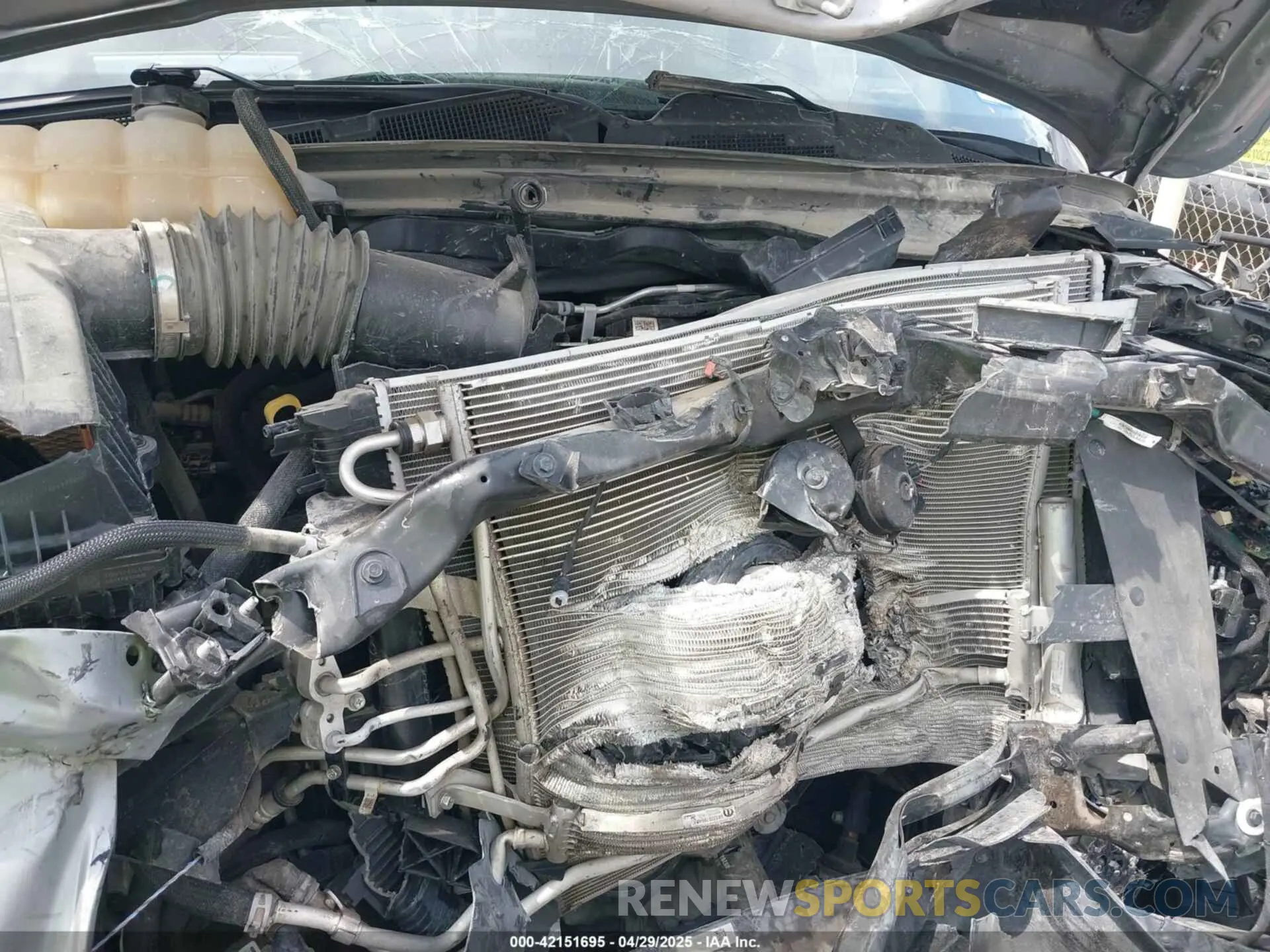 10 fotografías del automóvil dañado 1C6RRFFG6NN343191 RAM 1500 2022