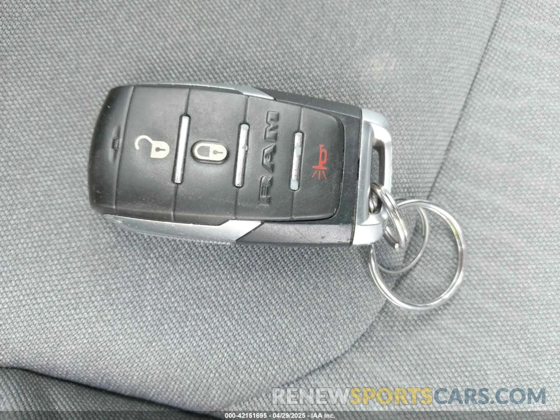 11 fotografías del automóvil dañado 1C6RRFFG6NN343191 RAM 1500 2022