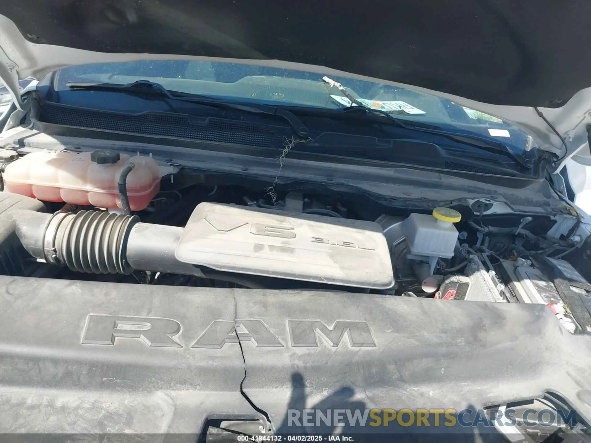 10 fotografías del automóvil dañado 1C6RRFMG2NN430198 RAM 1500 2022