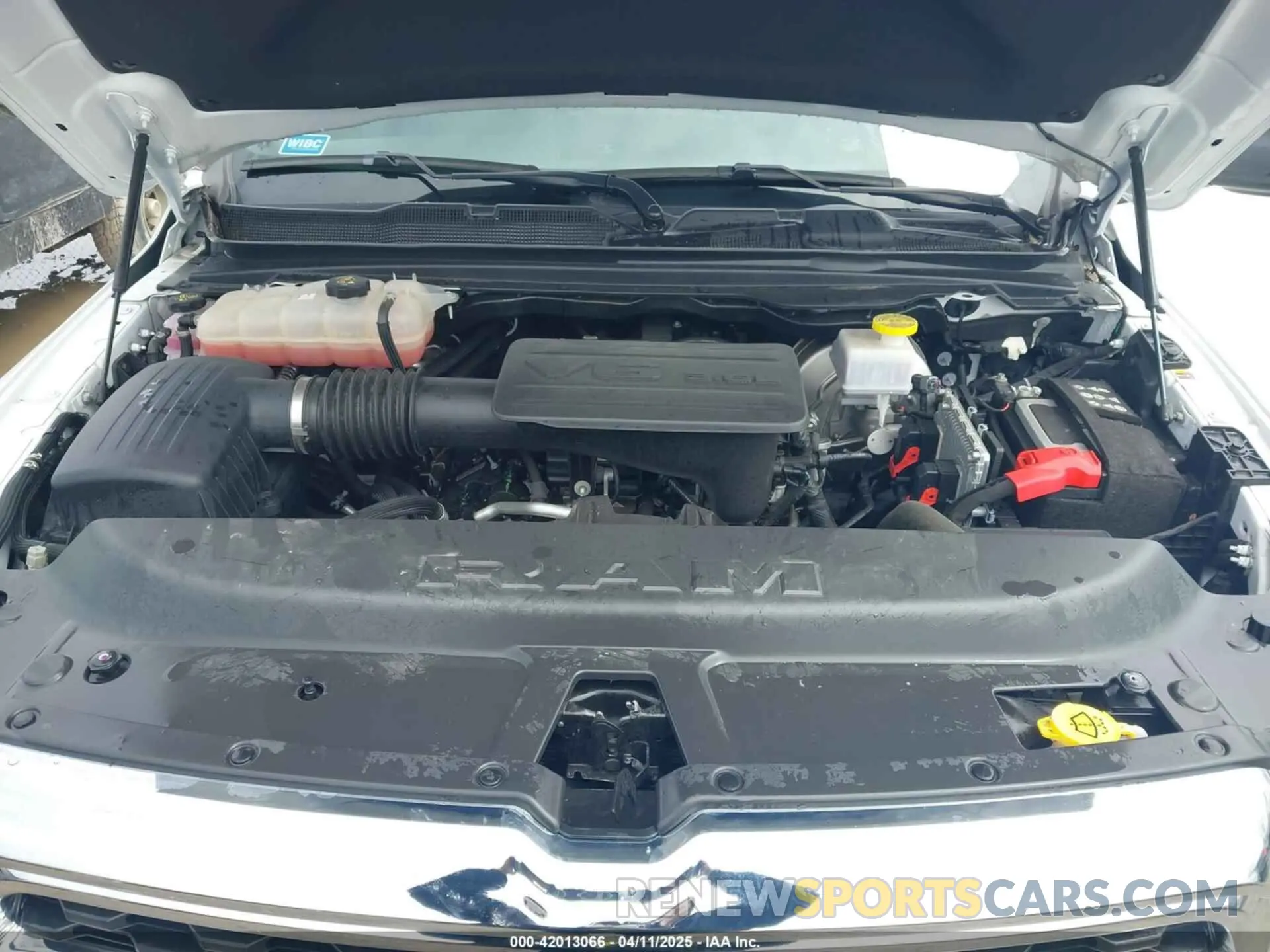 10 fotografías del automóvil dañado 1C6RRFMG2NN440858 RAM 1500 2022