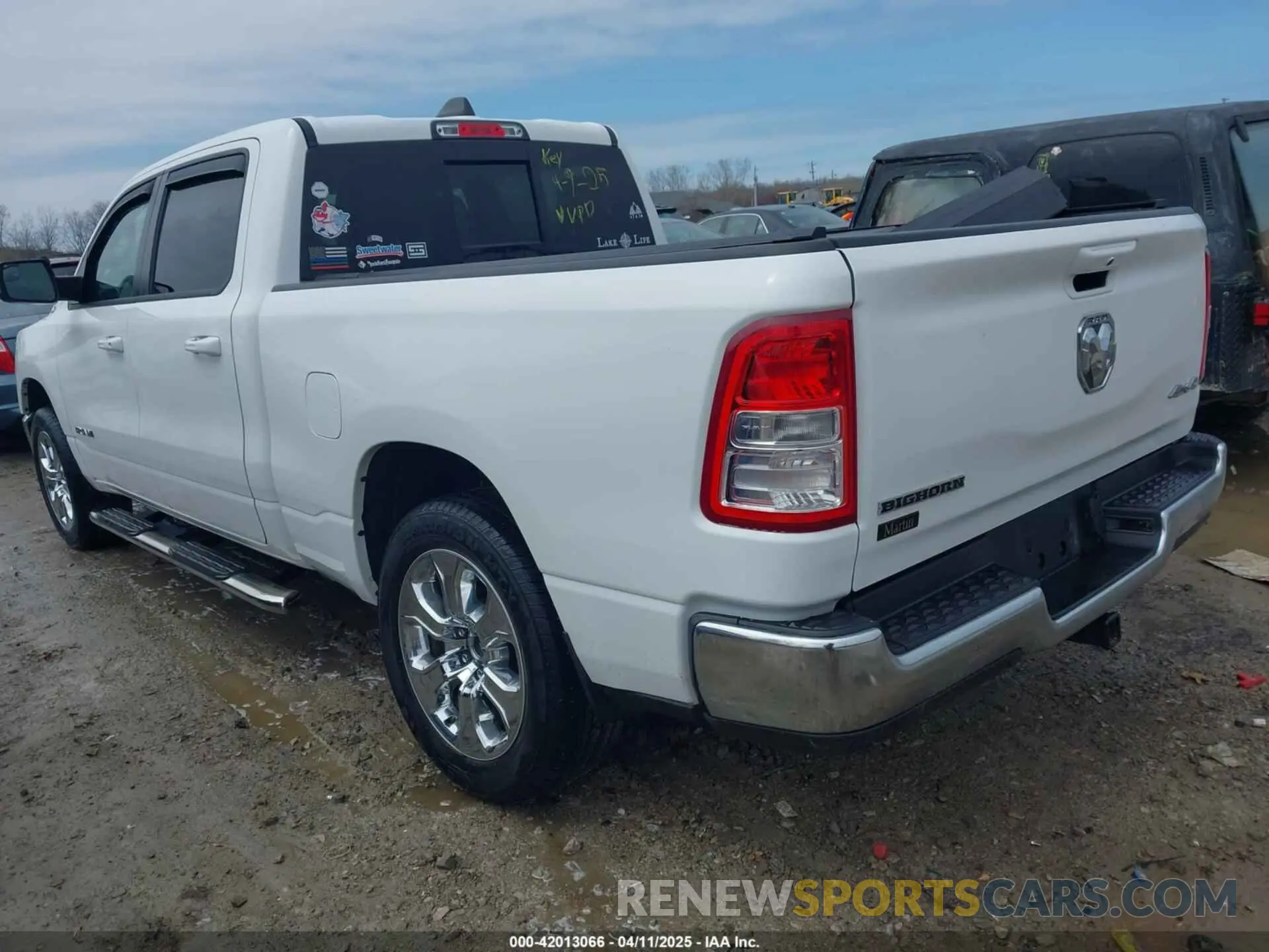 3 fotografías del automóvil dañado 1C6RRFMG2NN440858 RAM 1500 2022