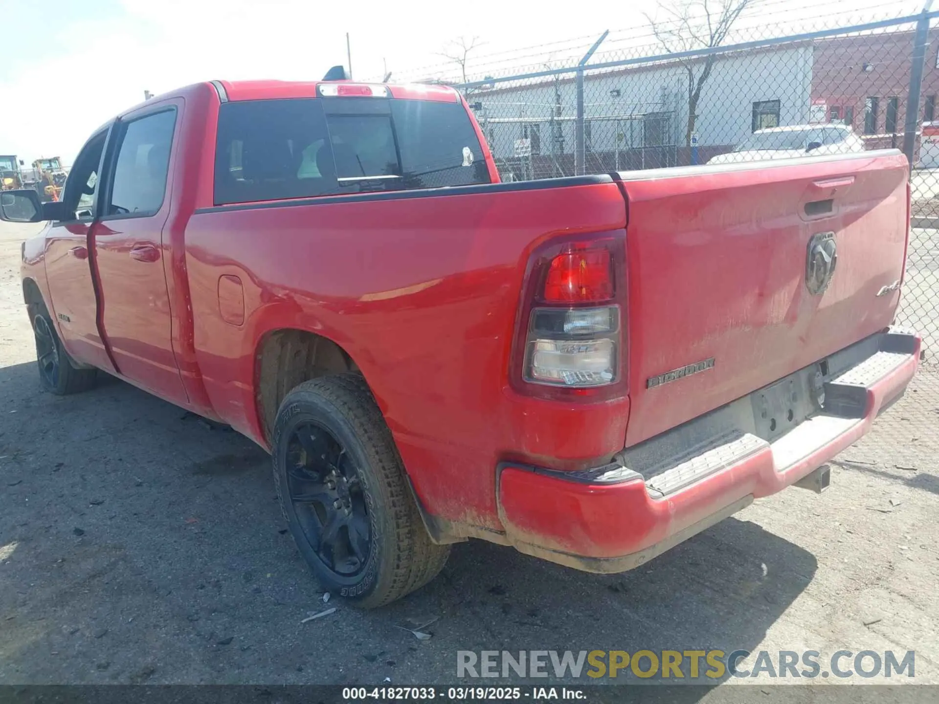 3 fotografías del automóvil dañado 1C6RRFMG9NN430313 RAM 1500 2022