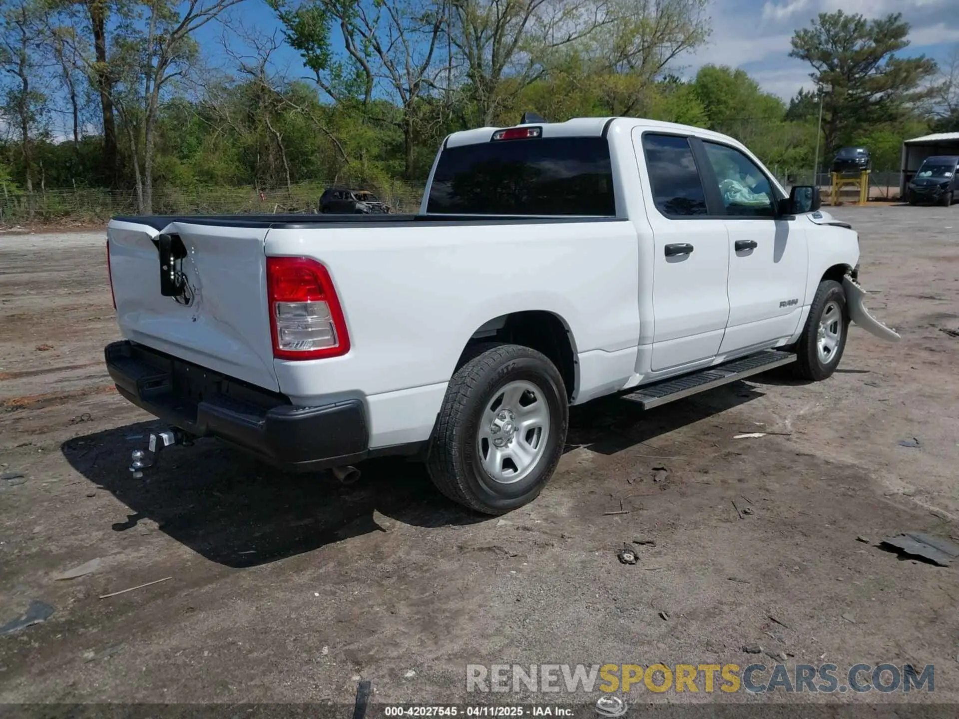 4 fotografías del automóvil dañado 1C6SRECG1NN268755 RAM 1500 2022