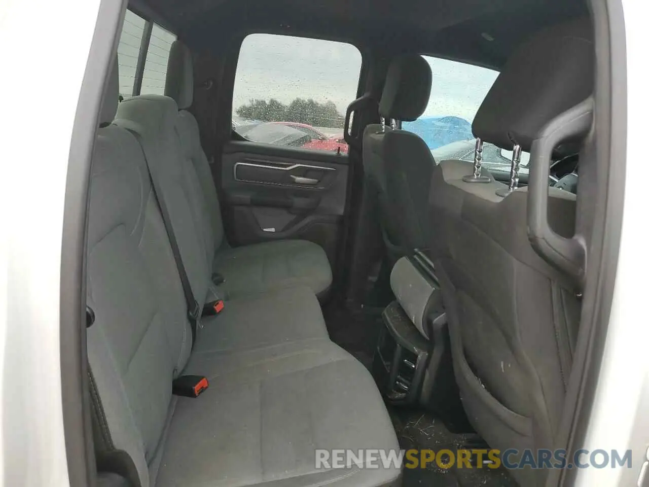10 fotografías del automóvil dañado 1C6SRFBT1NN160382 RAM 1500 2022