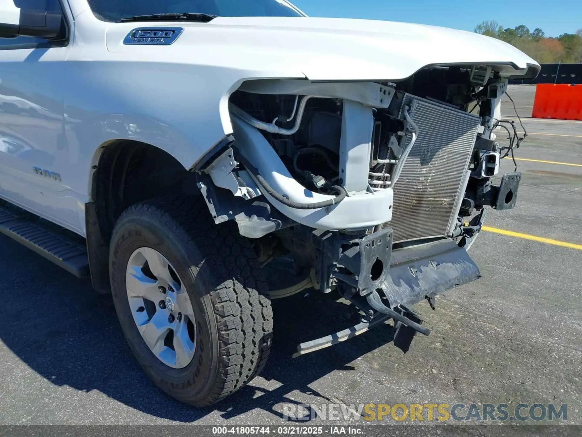 18 fotografías del automóvil dañado 1C6SRFBT1NN389824 RAM 1500 2022