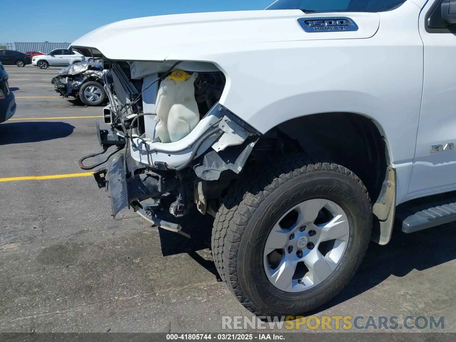 19 fotografías del automóvil dañado 1C6SRFBT1NN389824 RAM 1500 2022