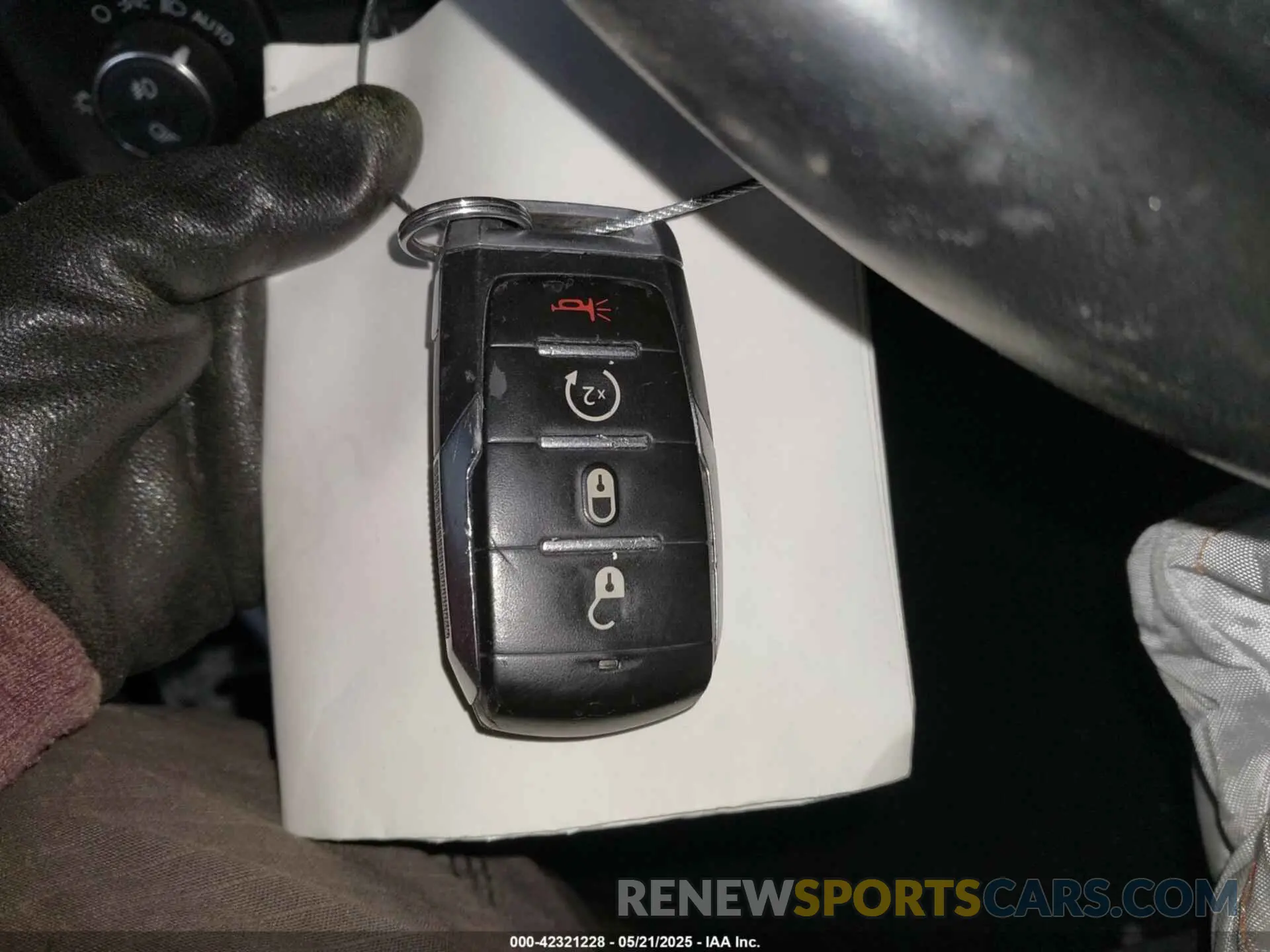 11 fotografías del automóvil dañado 1C6SRFBT2NN161749 RAM 1500 2022