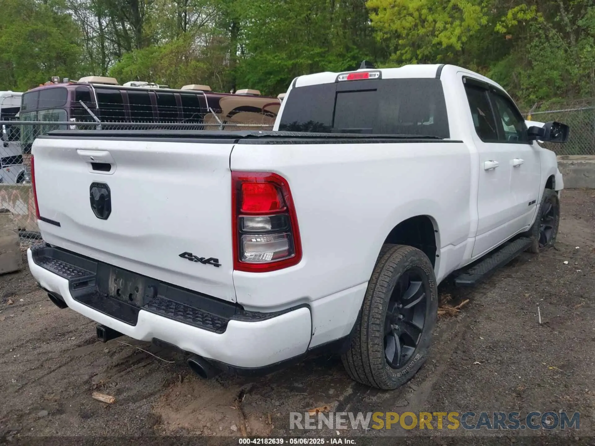 4 fotografías del automóvil dañado 1C6SRFBT4NN445190 RAM 1500 2022