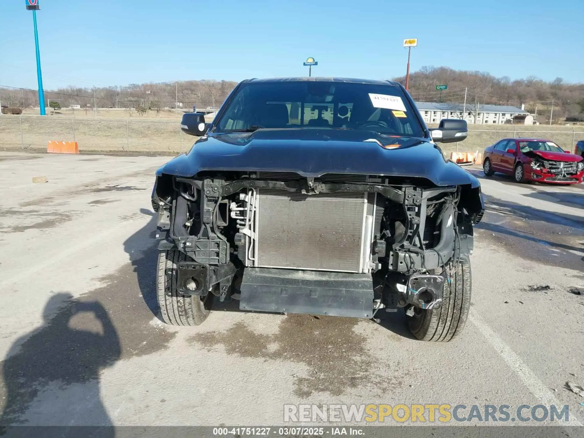 13 fotografías del automóvil dañado 1C6SRFBT6NN159941 RAM 1500 2022
