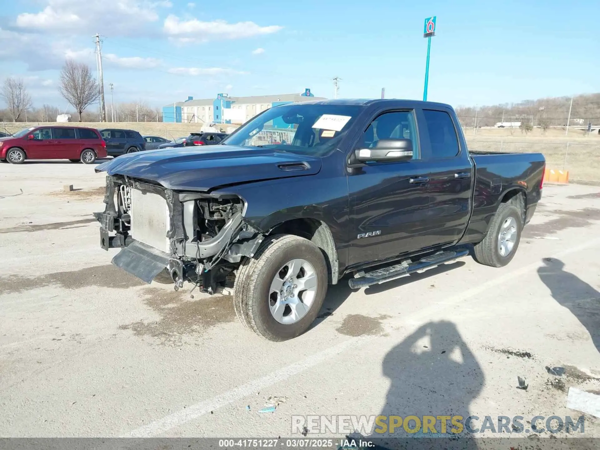 2 fotografías del automóvil dañado 1C6SRFBT6NN159941 RAM 1500 2022