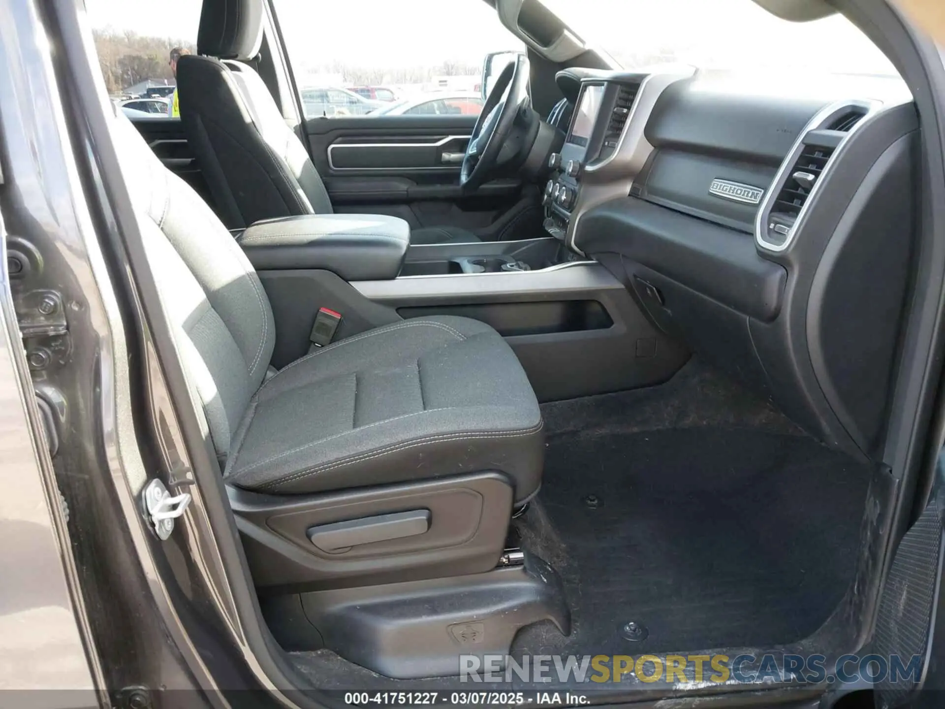 5 fotografías del automóvil dañado 1C6SRFBT6NN159941 RAM 1500 2022