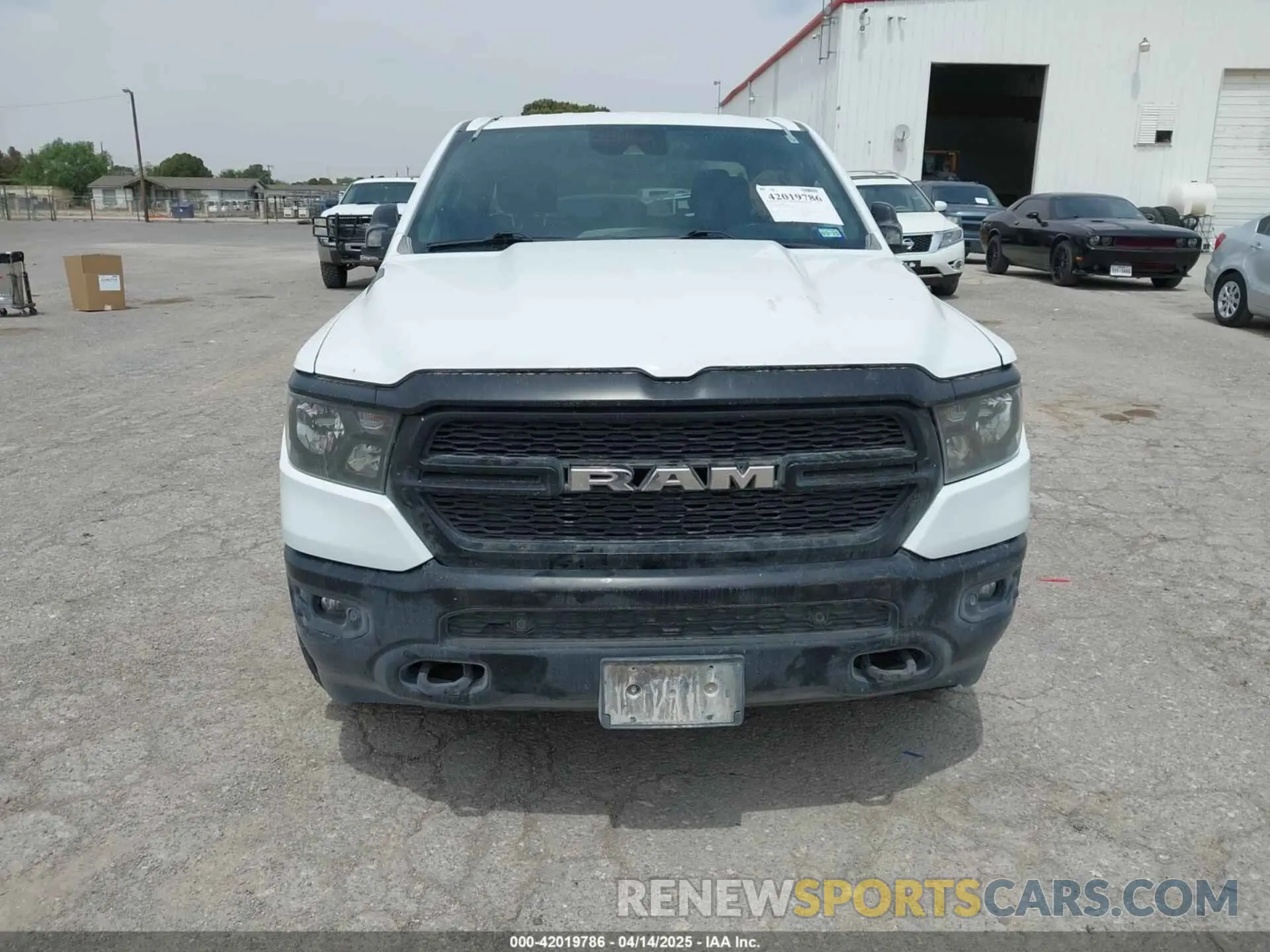 12 fotografías del automóvil dañado 1C6SRFCT5NN433600 RAM 1500 2022