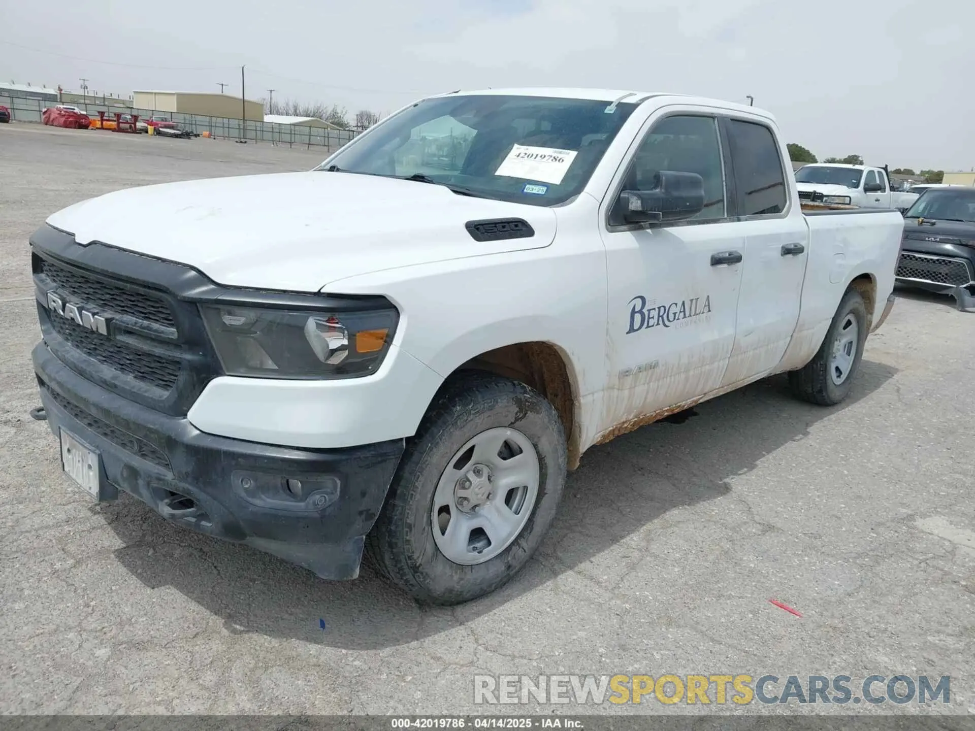 2 fotografías del automóvil dañado 1C6SRFCT5NN433600 RAM 1500 2022