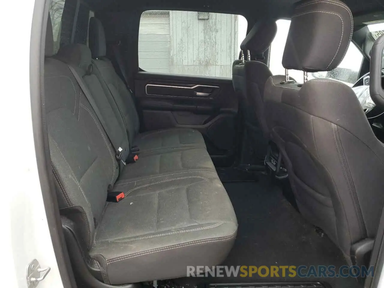 11 fotografías del automóvil dañado 1C6SRFFM7NN375140 RAM 1500 2022