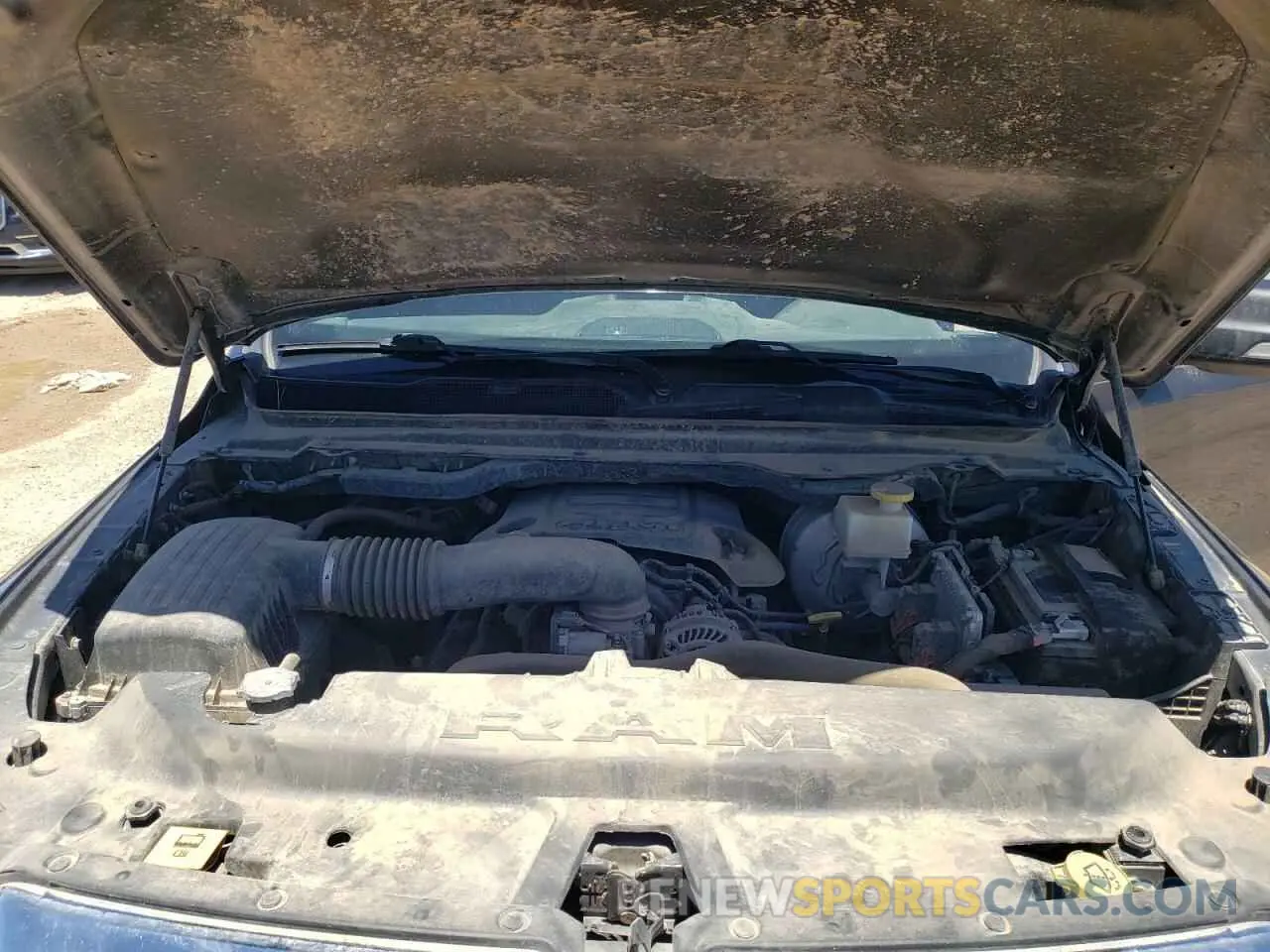 11 fotografías del automóvil dañado 1C6SRFFT0NN154812 RAM 1500 2022