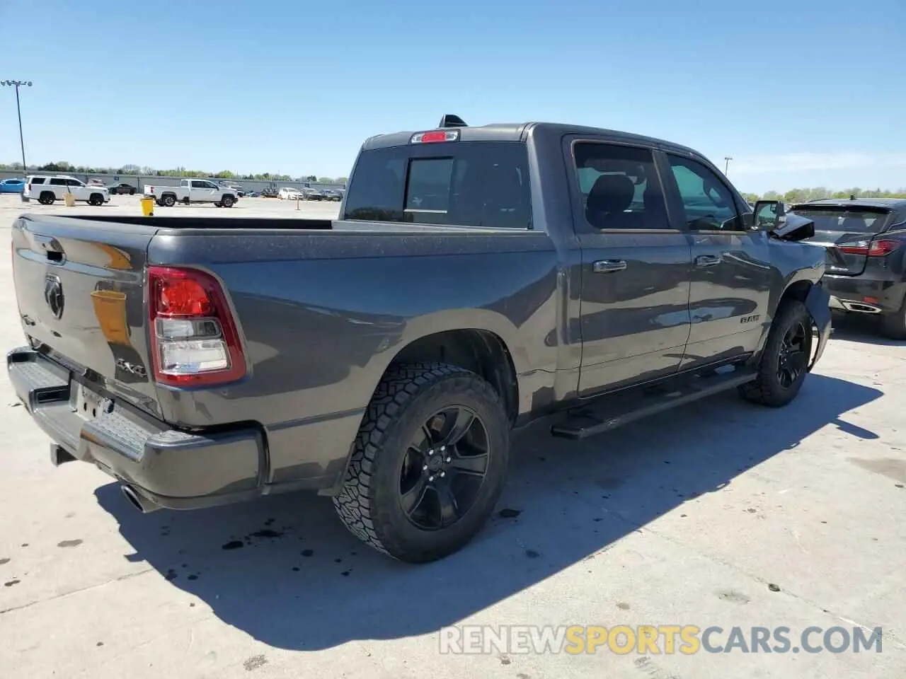 3 fotografías del automóvil dañado 1C6SRFFT1NN259522 RAM 1500 2022