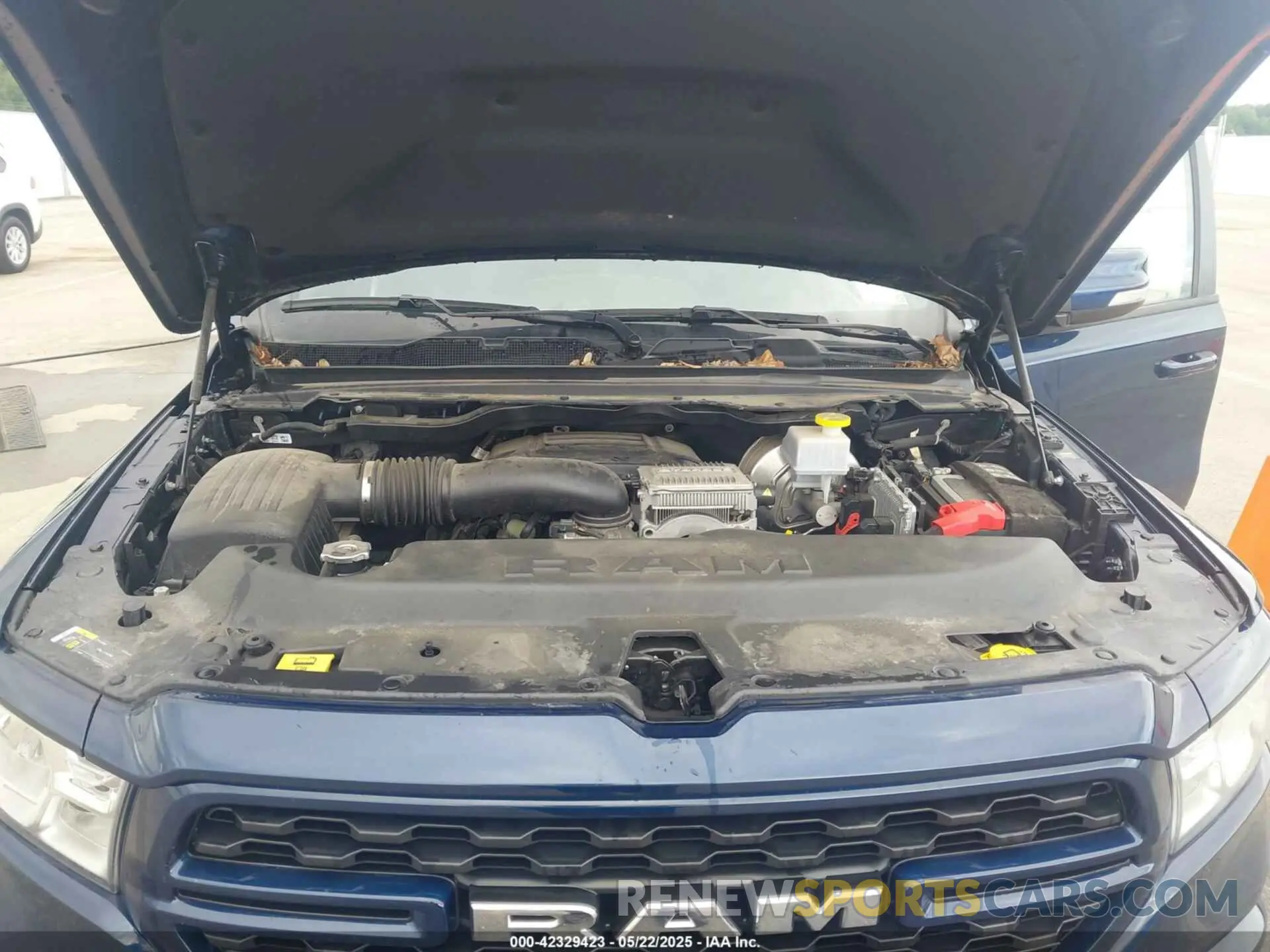 10 fotografías del automóvil dañado 1C6SRFFT2NN428978 RAM 1500 2022