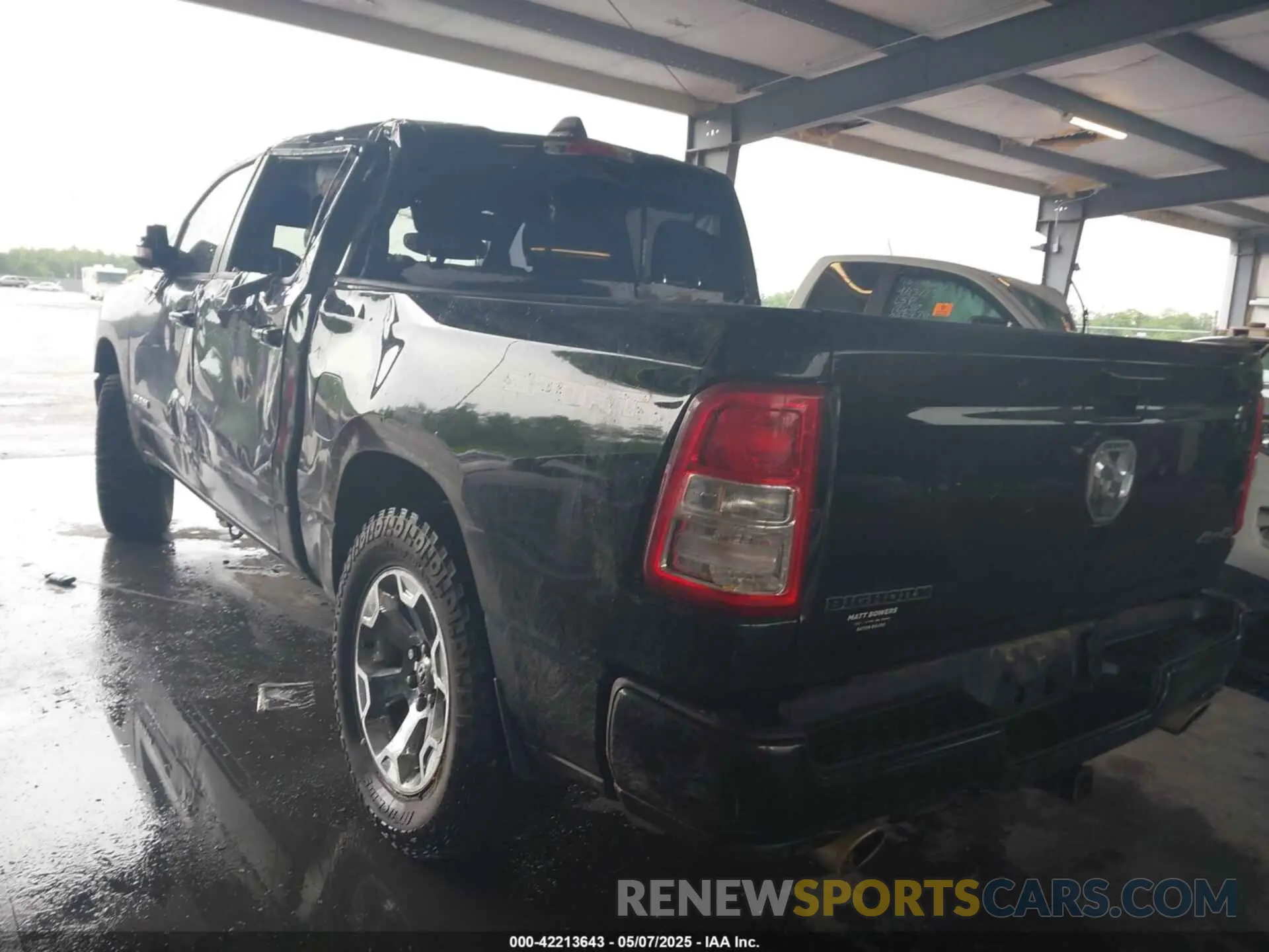 3 fotografías del automóvil dañado 1C6SRFFT3NN406309 RAM 1500 2022