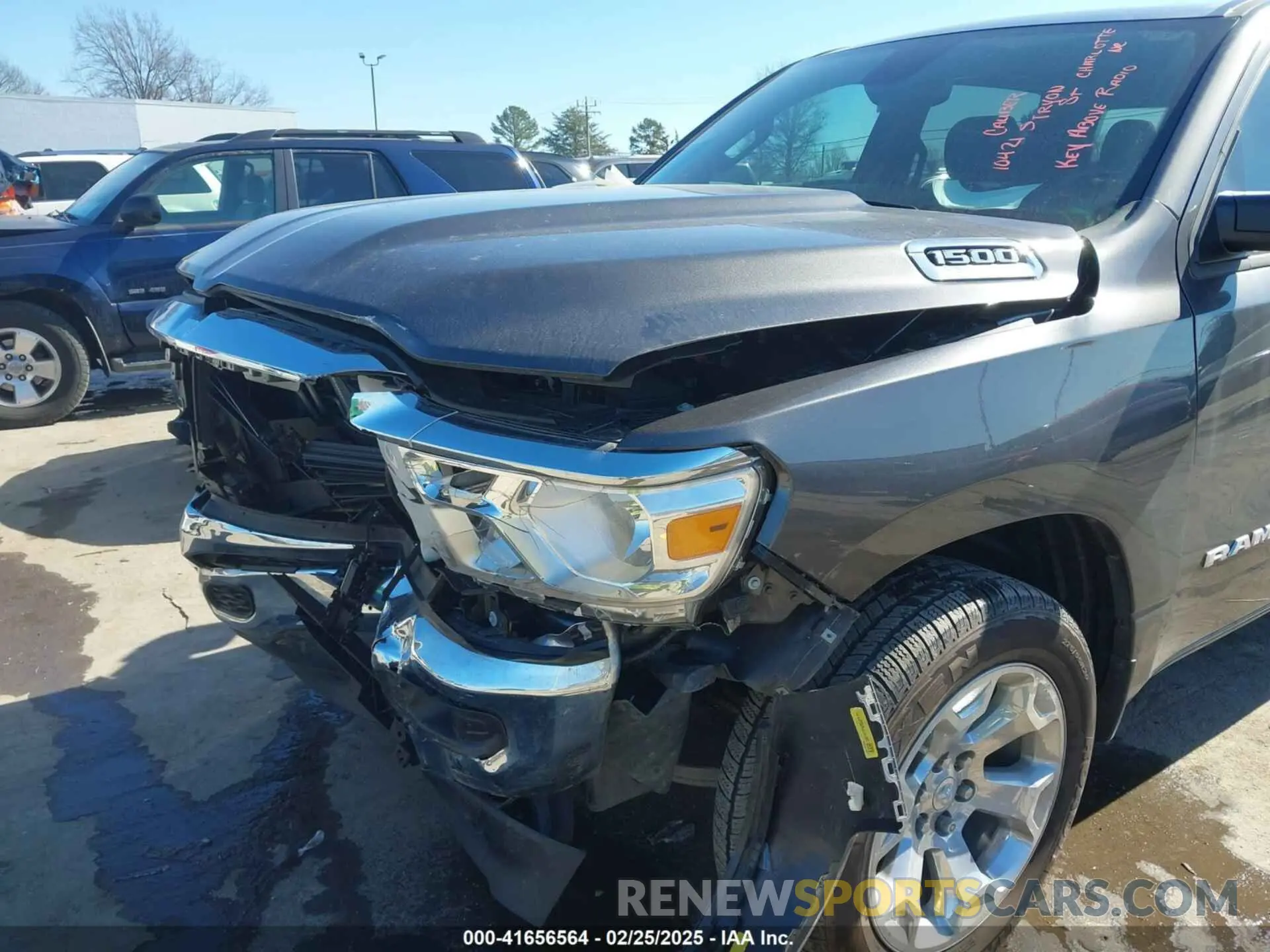 17 fotografías del automóvil dañado 1C6SRFFT4NN428027 RAM 1500 2022