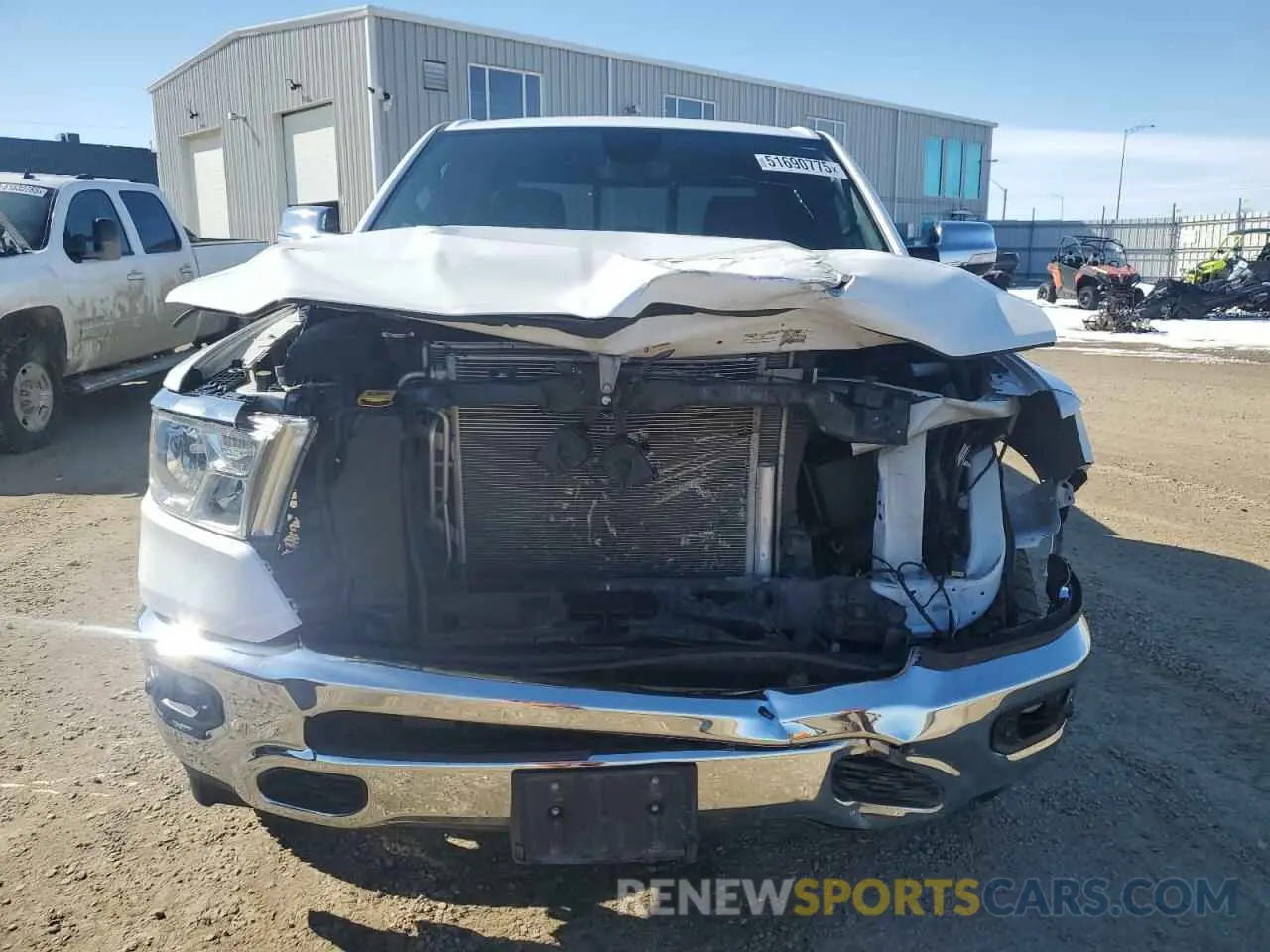 5 fotografías del automóvil dañado 1C6SRFFT5NN116671 RAM 1500 2022