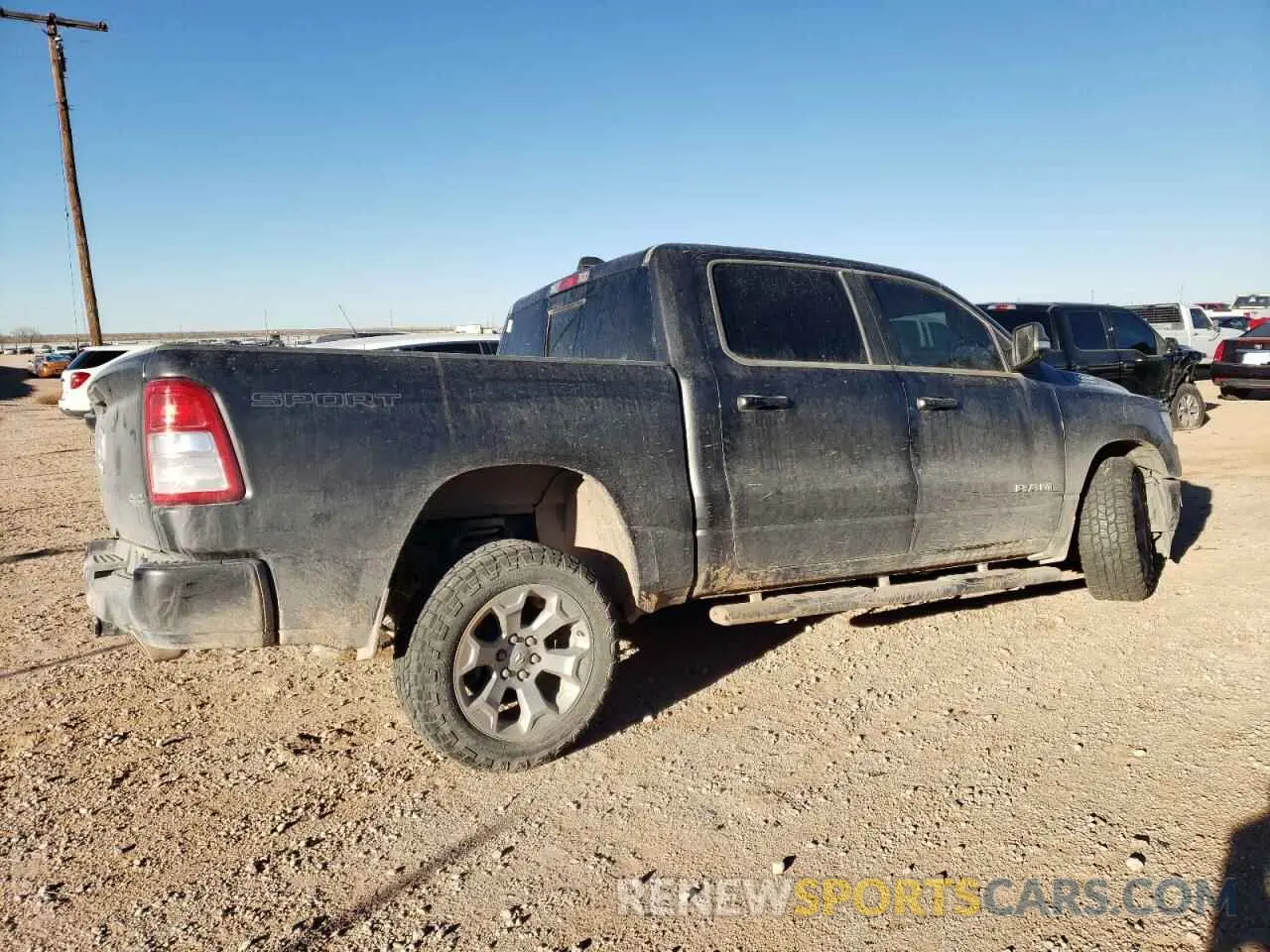 3 fotografías del automóvil dañado 1C6SRFFT5NN478001 RAM 1500 2022