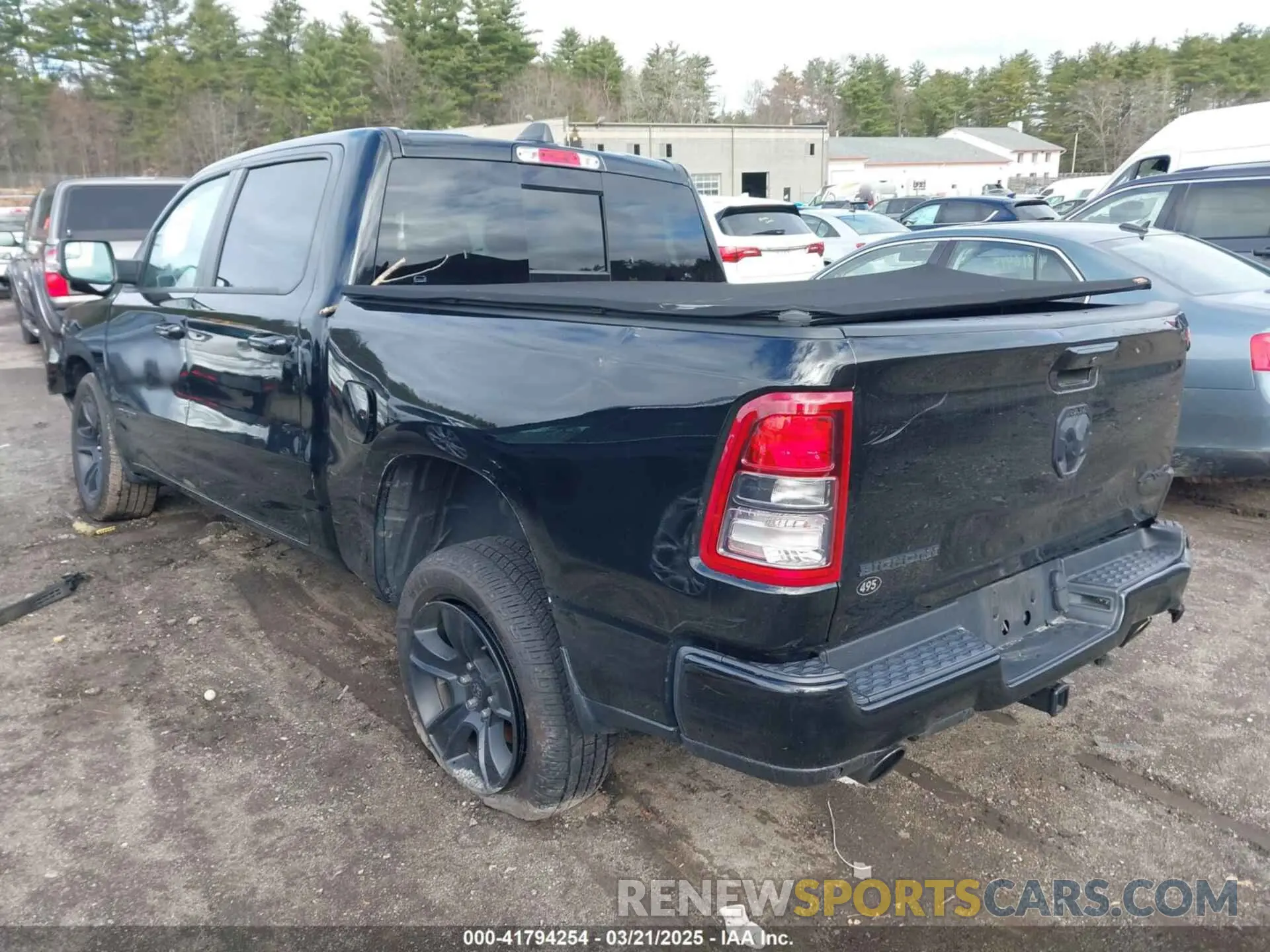 3 fotografías del automóvil dañado 1C6SRFFT6NN238679 RAM 1500 2022