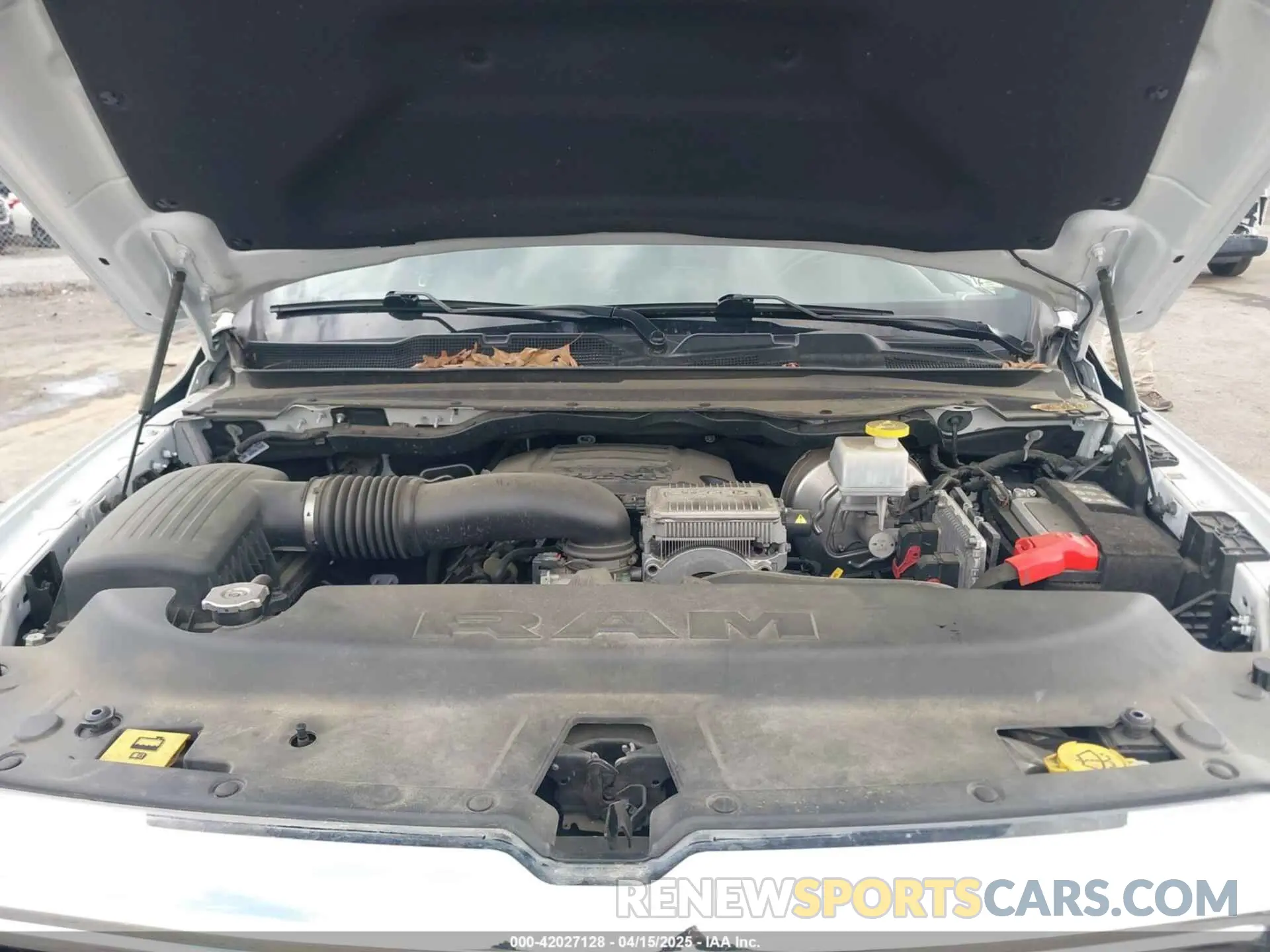 10 fotografías del automóvil dañado 1C6SRFFT6NN468531 RAM 1500 2022