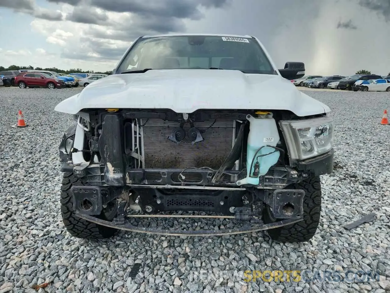 5 fotografías del automóvil dañado 1C6SRFFT9NN404662 RAM 1500 2022