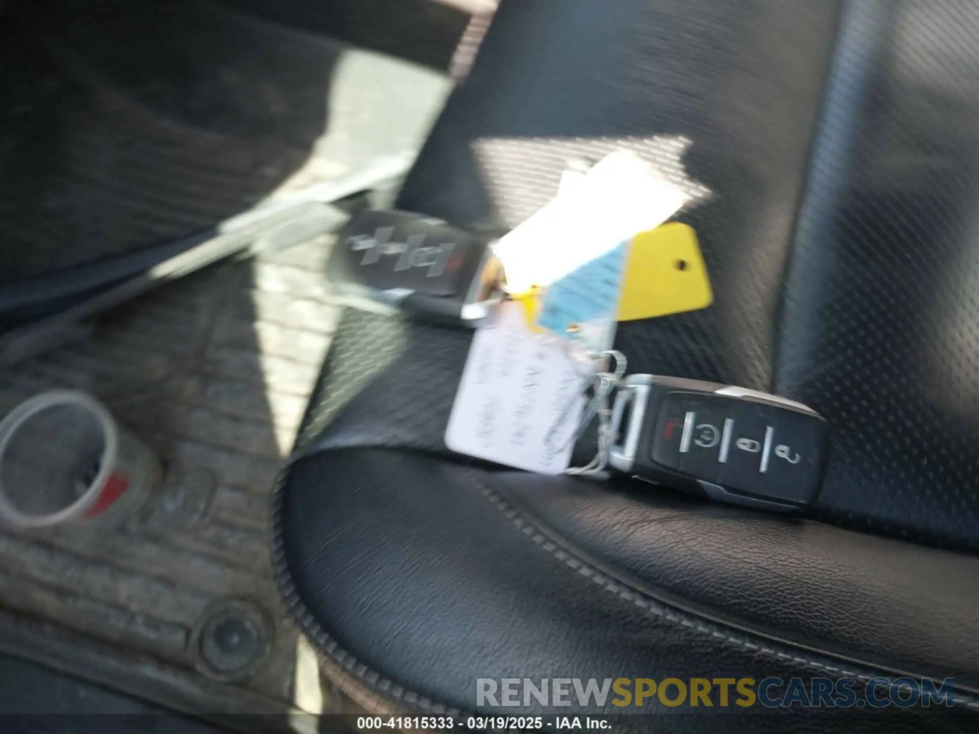 11 fotografías del automóvil dañado 1C6SRFFTXNN236241 RAM 1500 2022