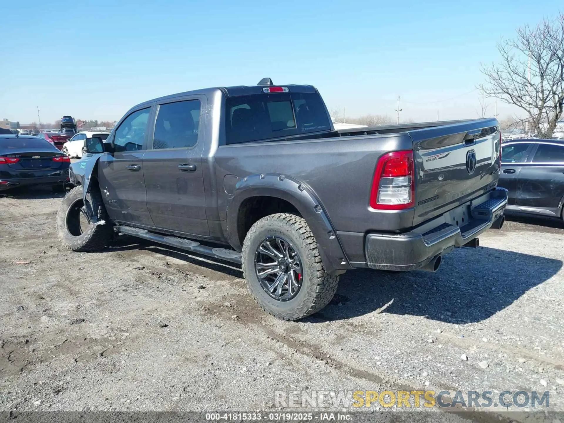 3 fotografías del automóvil dañado 1C6SRFFTXNN236241 RAM 1500 2022