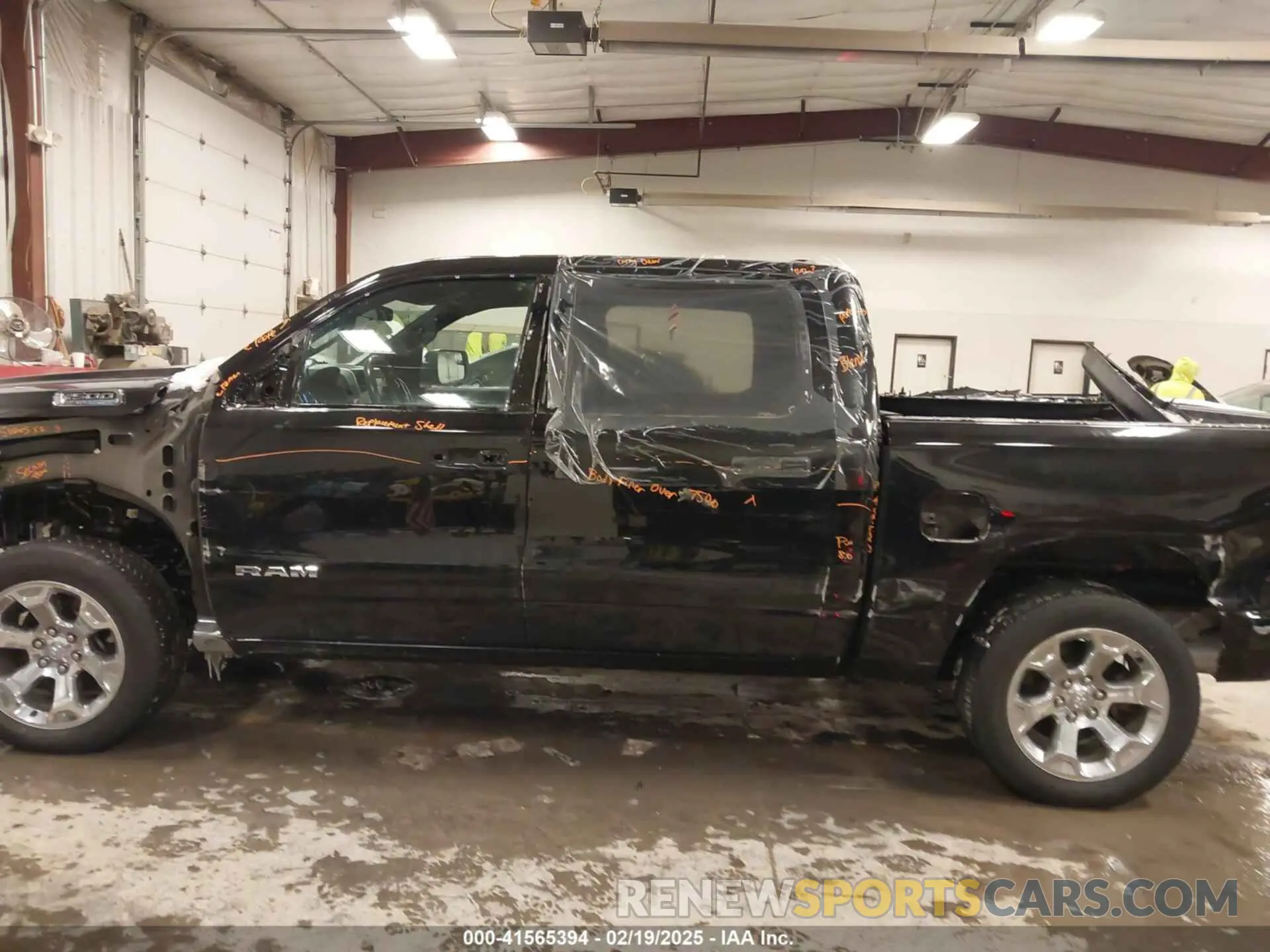 18 fotografías del automóvil dañado 1C6SRFFTXNN419008 RAM 1500 2022