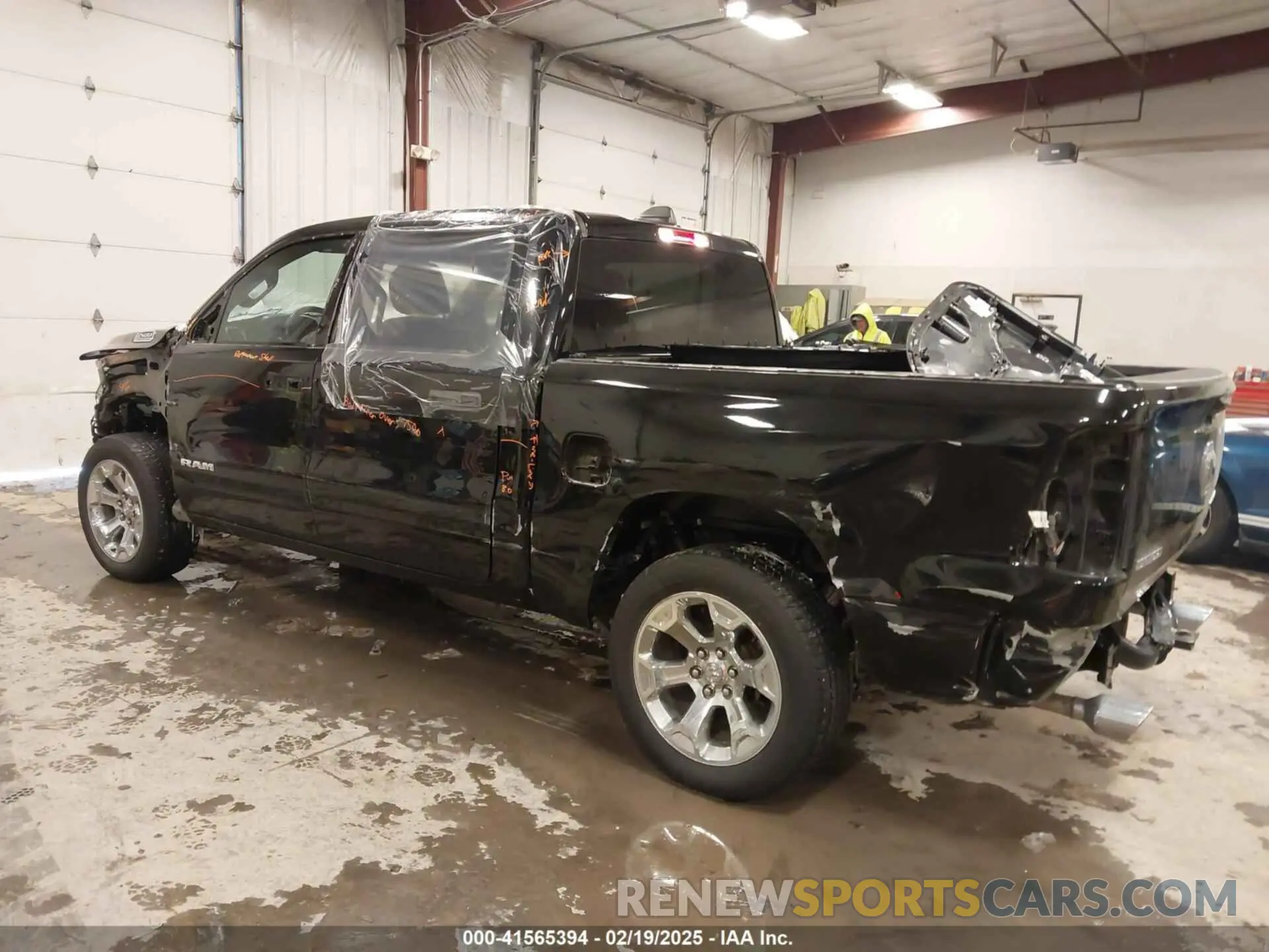 3 fotografías del automóvil dañado 1C6SRFFTXNN419008 RAM 1500 2022