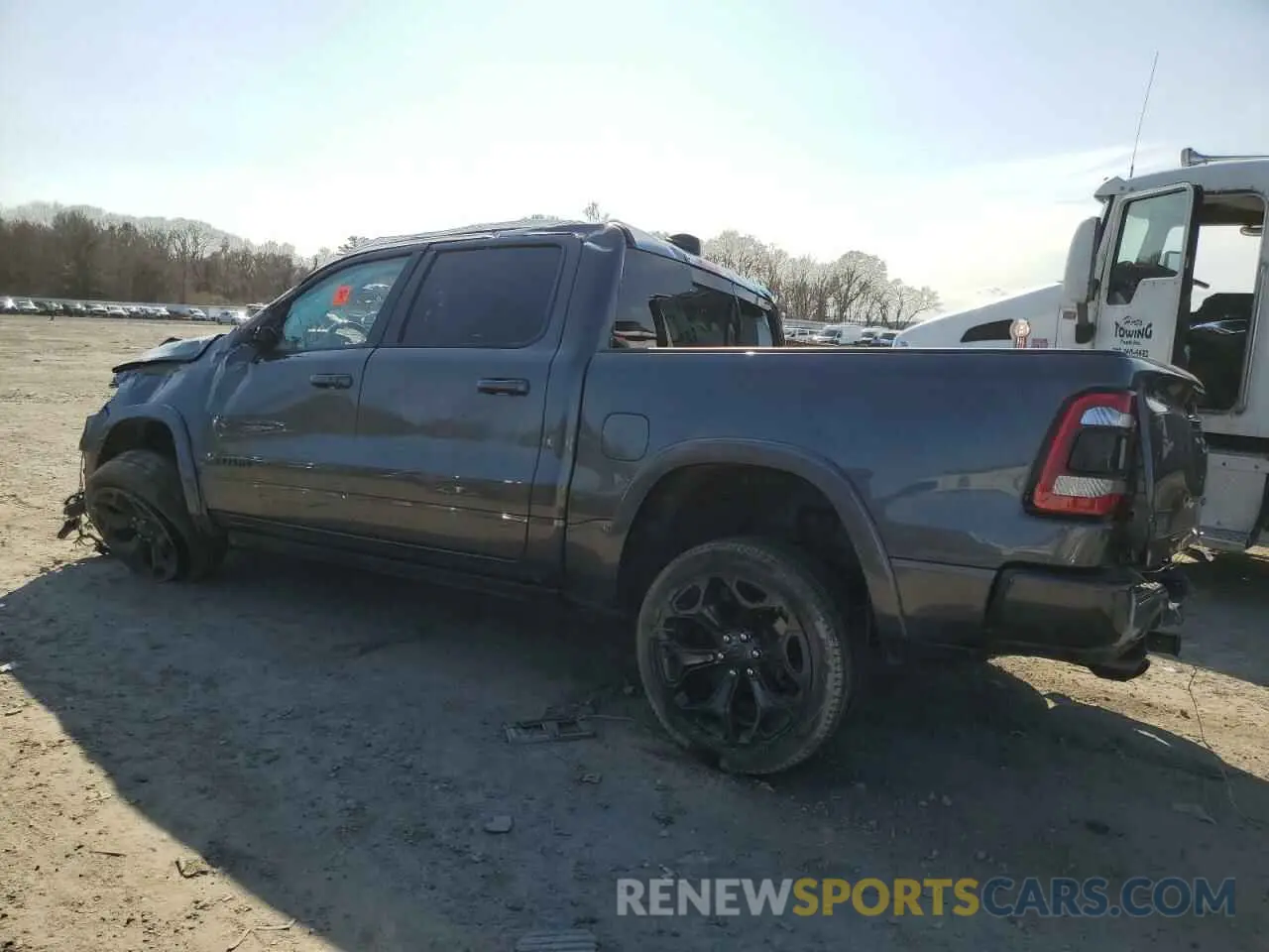 2 fotografías del automóvil dañado 1C6SRFHT0NN281976 RAM 1500 2022