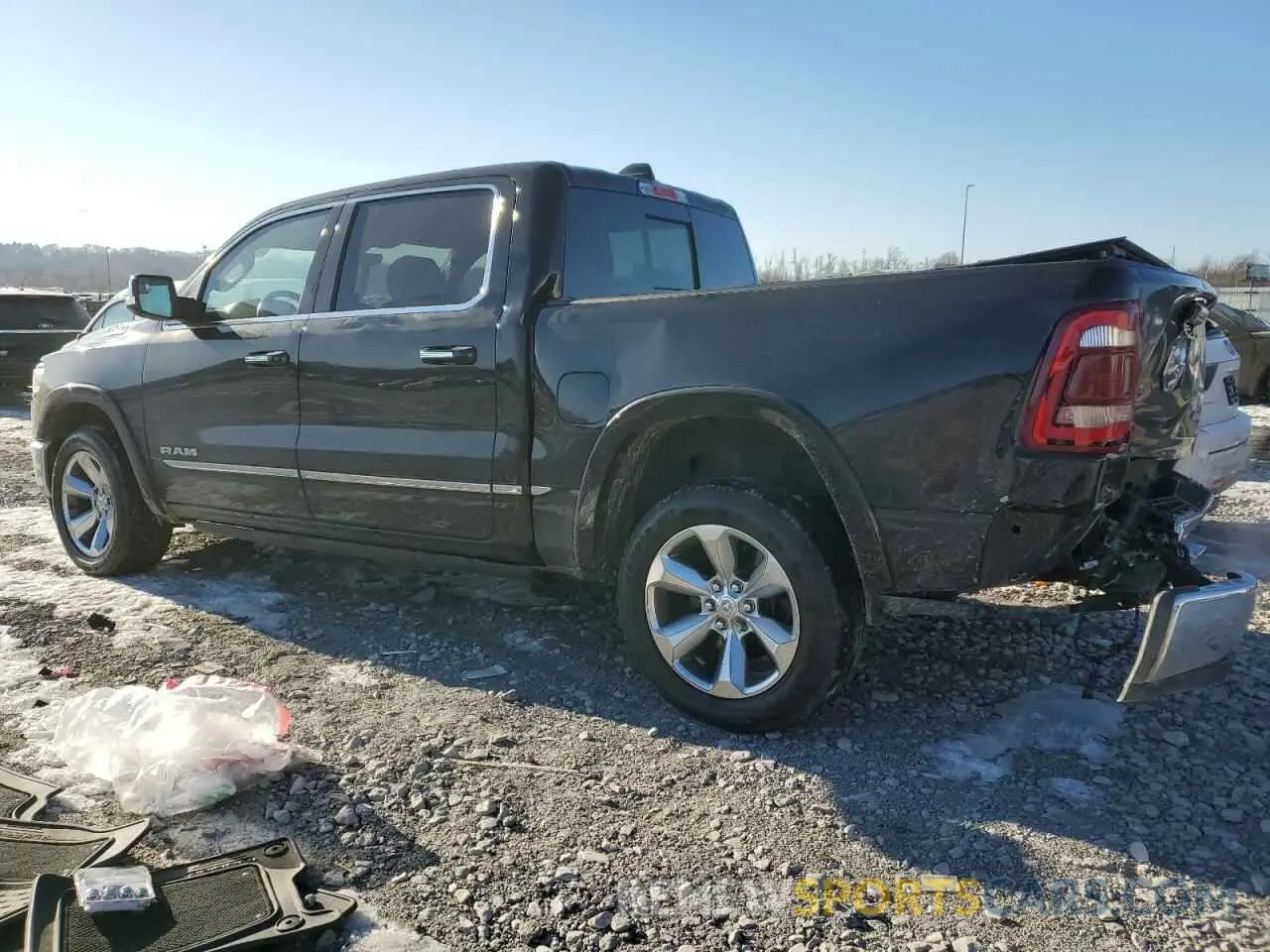 2 fotografías del automóvil dañado 1C6SRFHT4NN360826 RAM 1500 2022