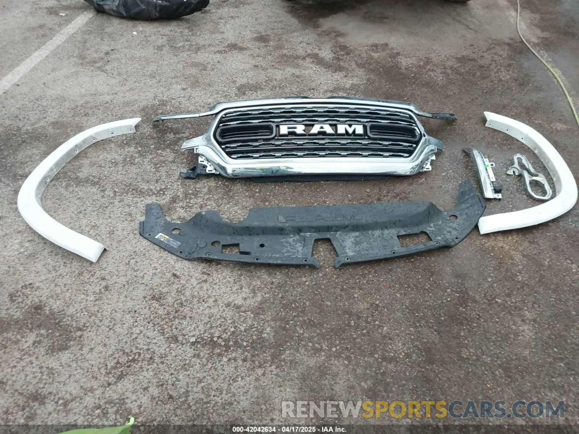 12 fotografías del automóvil dañado 1C6SRFHT6NN446901 RAM 1500 2022