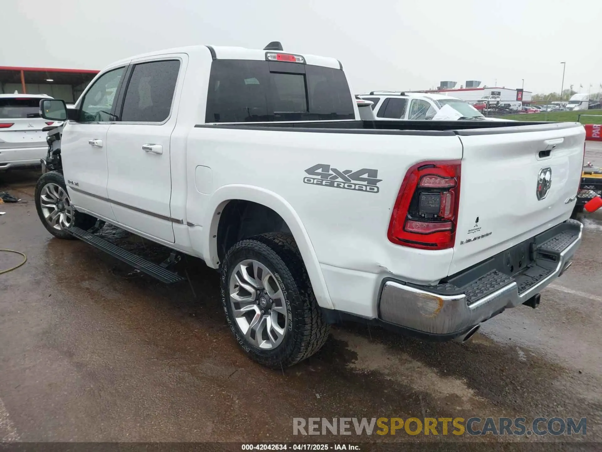 3 fotografías del automóvil dañado 1C6SRFHT6NN446901 RAM 1500 2022