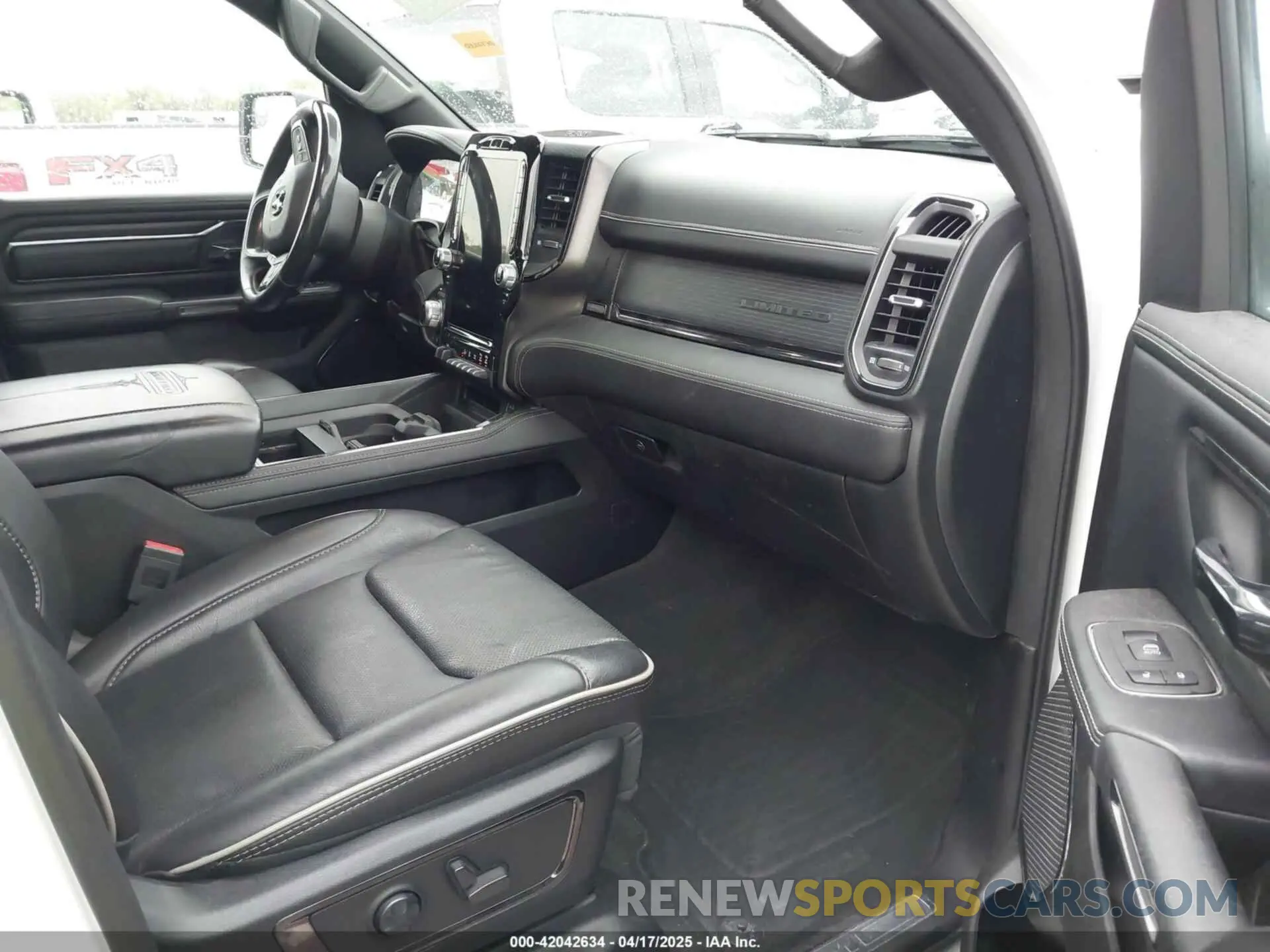5 fotografías del automóvil dañado 1C6SRFHT6NN446901 RAM 1500 2022