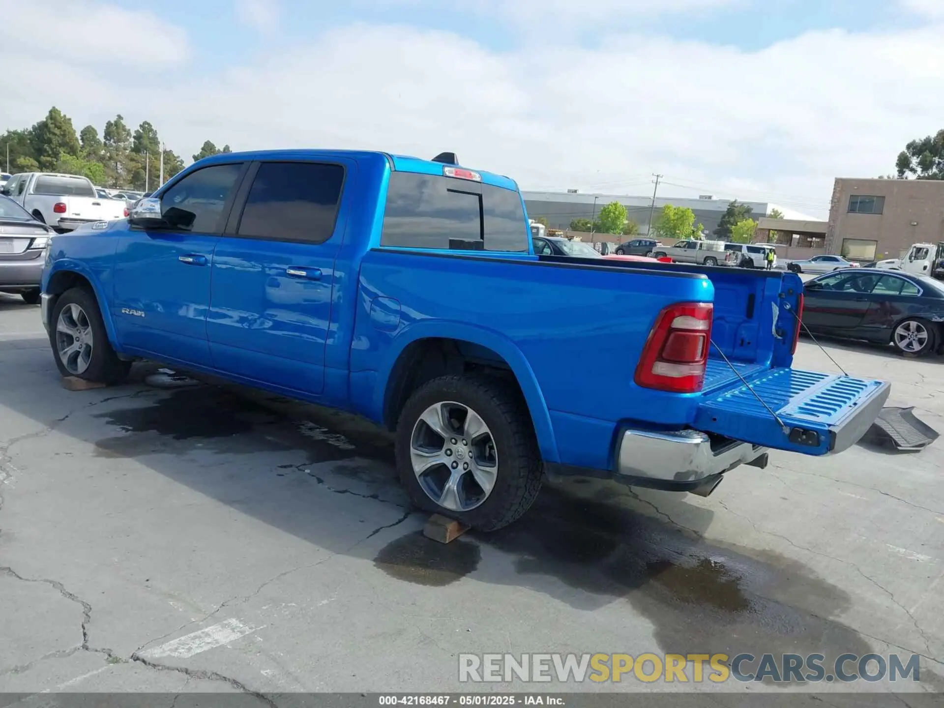 3 fotografías del automóvil dañado 1C6SRFJT0NN352135 RAM 1500 2022