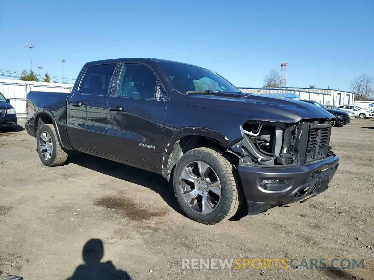 4 fotografías del automóvil dañado 1C6SRFJT1NN294410 RAM 1500 2022