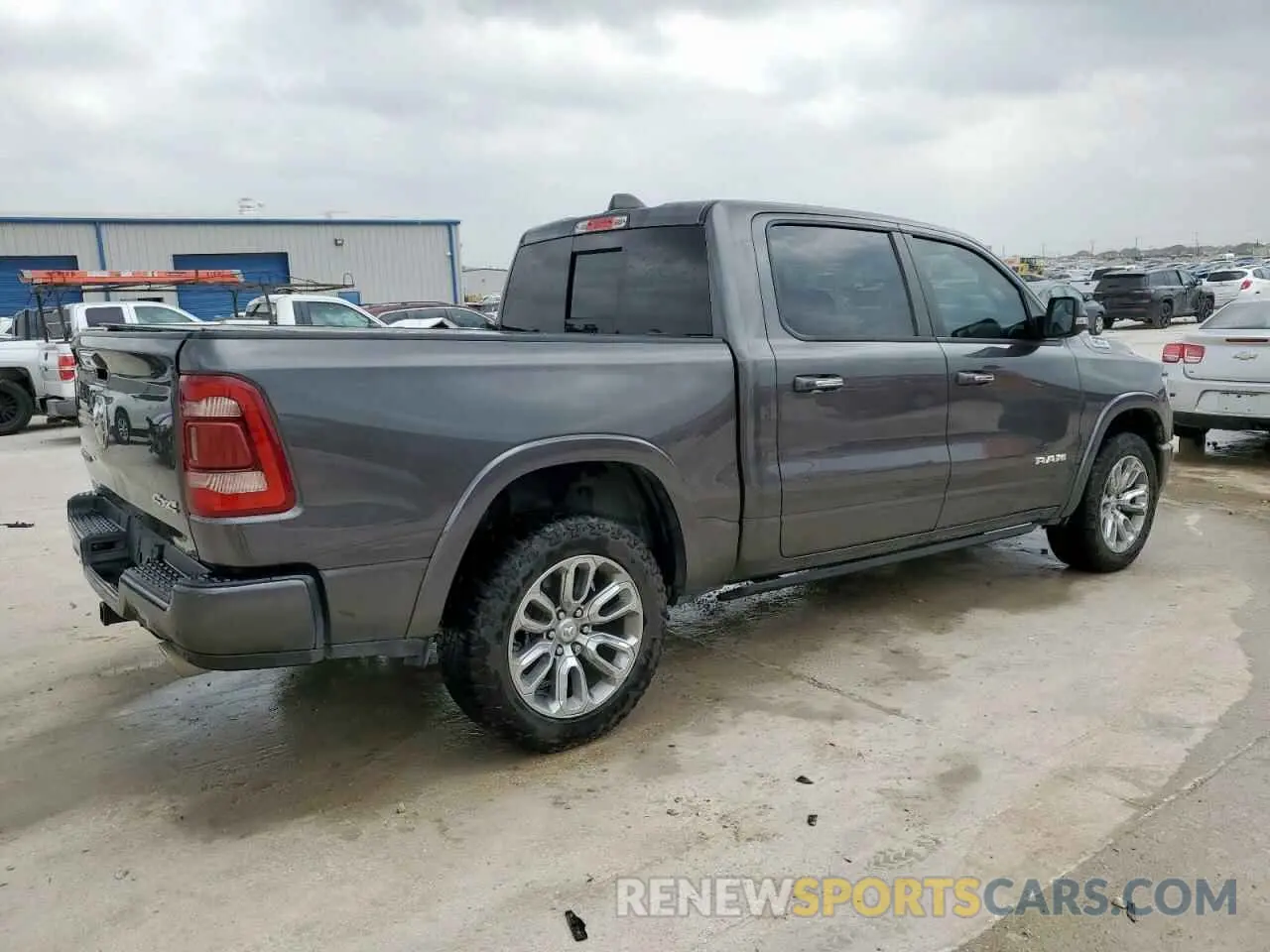 3 fotografías del automóvil dañado 1C6SRFJT5NN191698 RAM 1500 2022