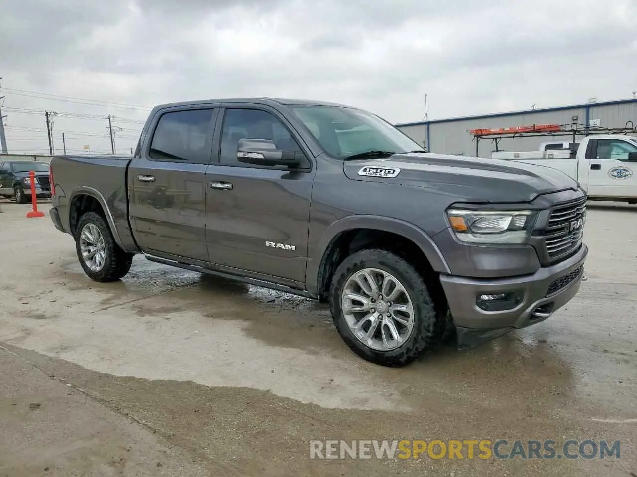 4 fotografías del automóvil dañado 1C6SRFJT5NN191698 RAM 1500 2022