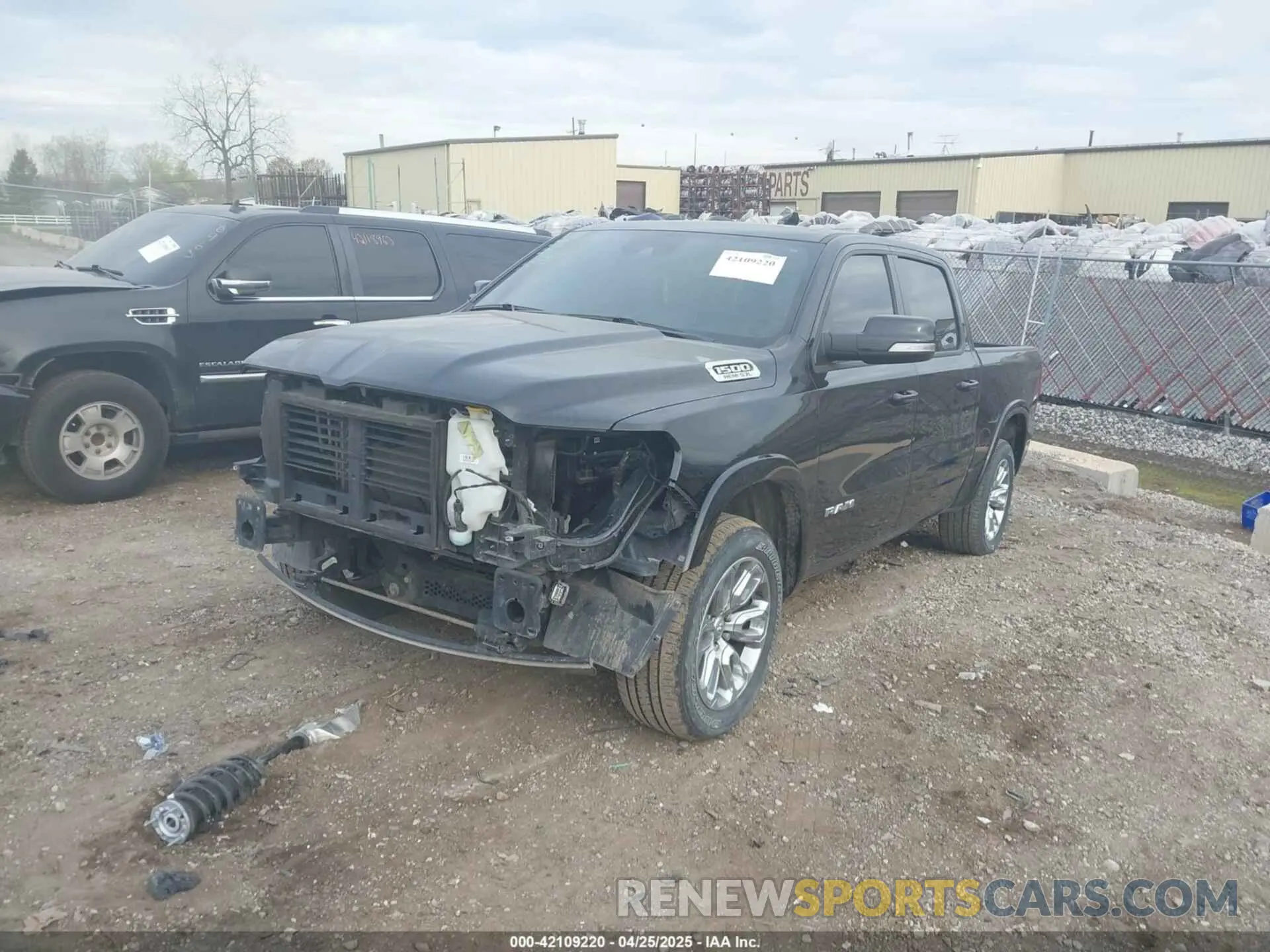 2 fotografías del automóvil dañado 1C6SRFJT6NN402536 RAM 1500 2022
