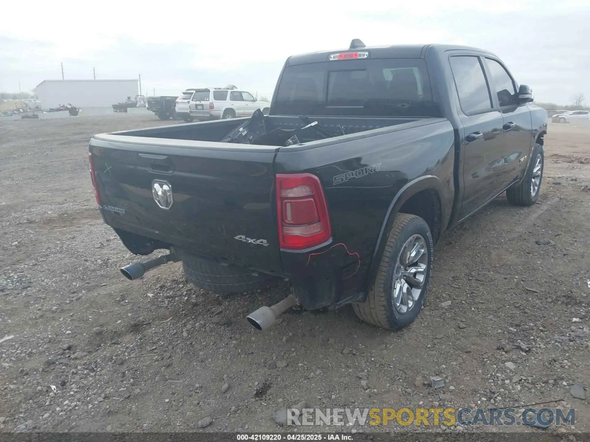4 fotografías del automóvil dañado 1C6SRFJT6NN402536 RAM 1500 2022