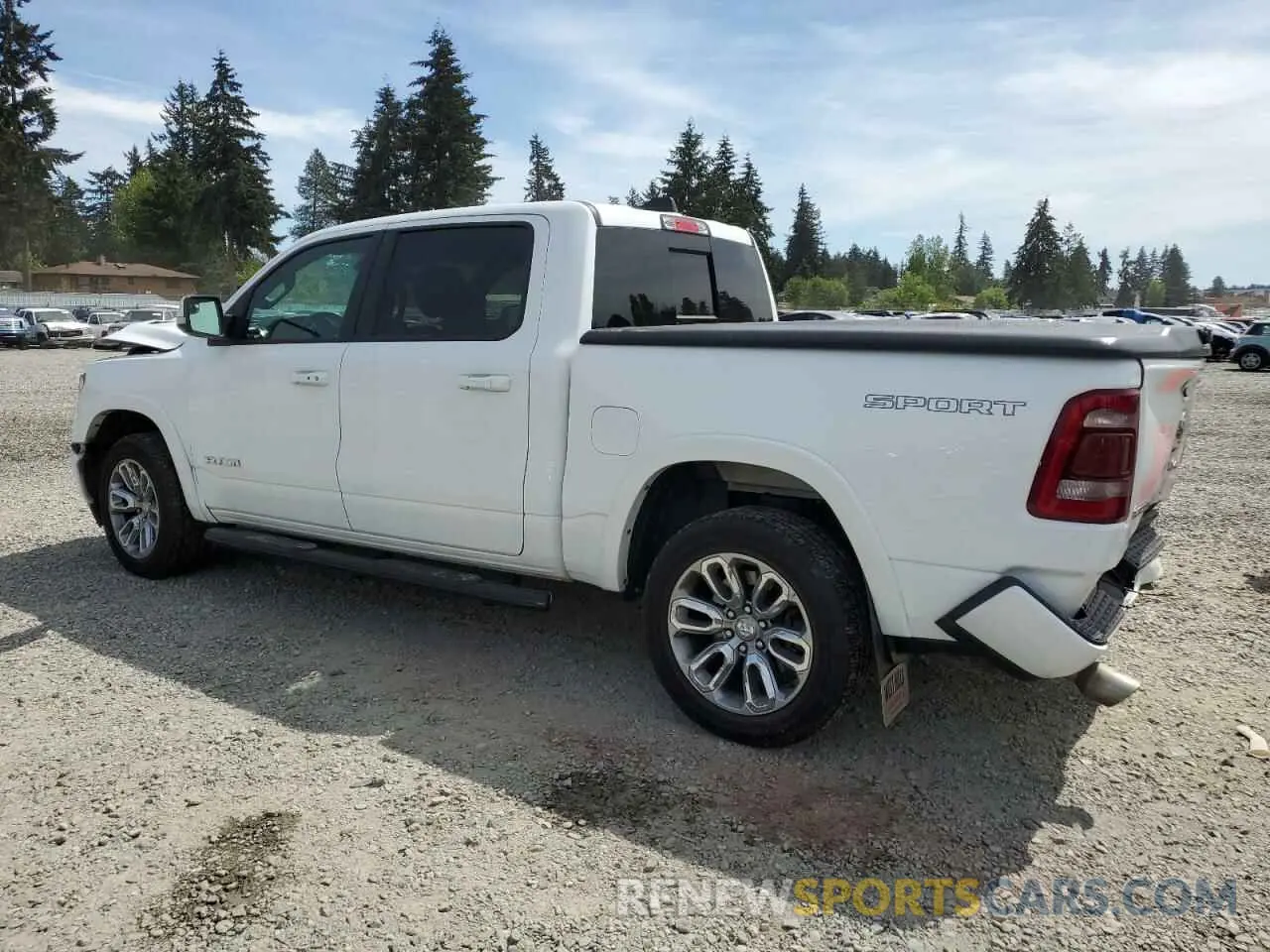 2 fotografías del automóvil dañado 1C6SRFJT7NN286490 RAM 1500 2022