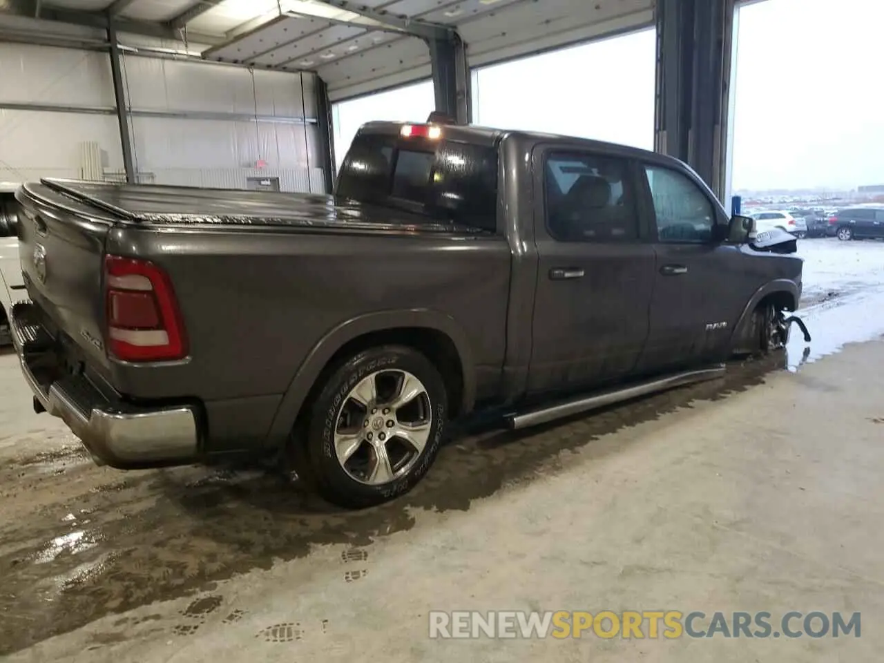 3 fotografías del automóvil dañado 1C6SRFJT9NN259128 RAM 1500 2022