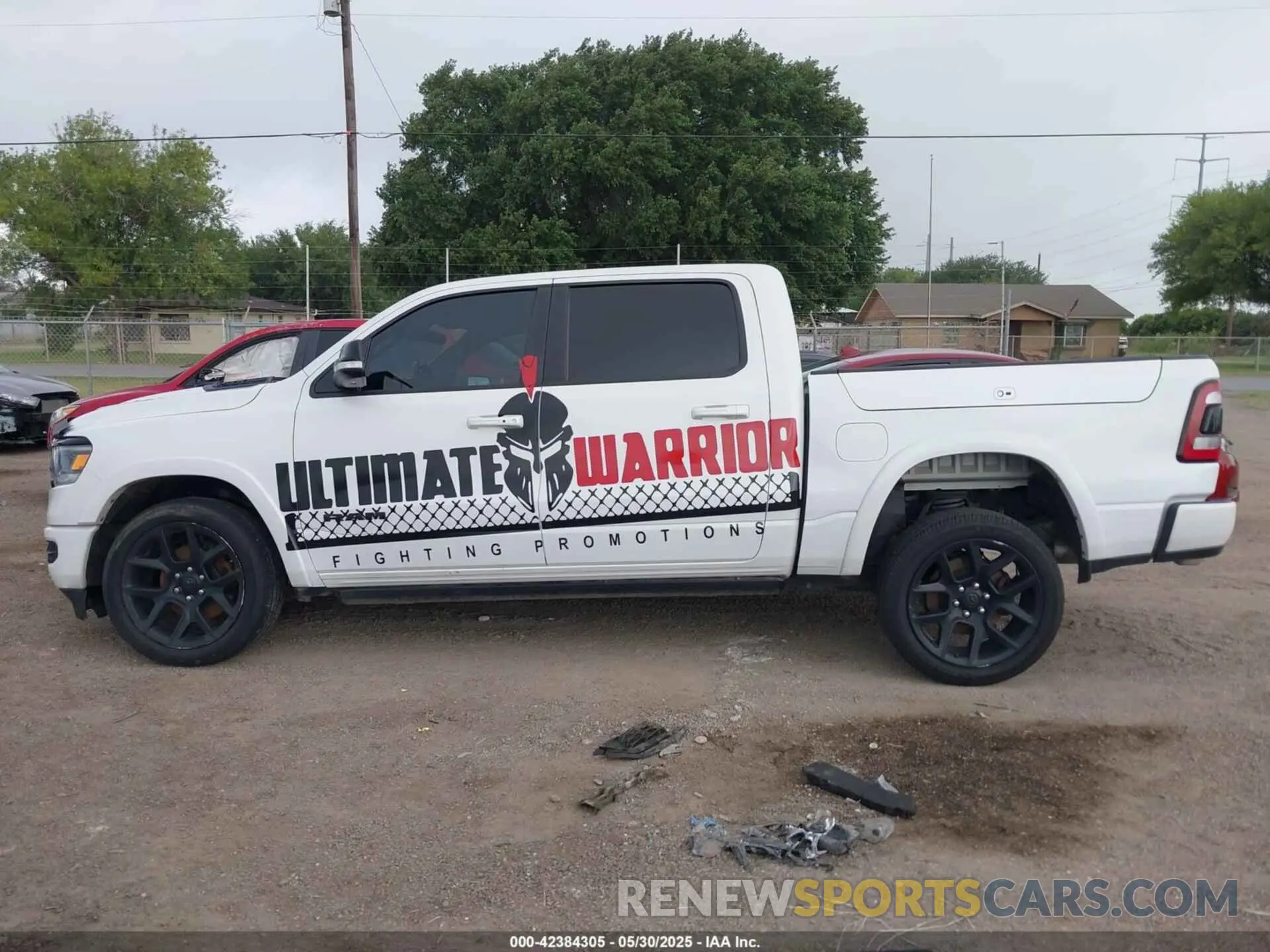 15 fotografías del automóvil dañado 1C6SRFJTXNN129844 RAM 1500 2022