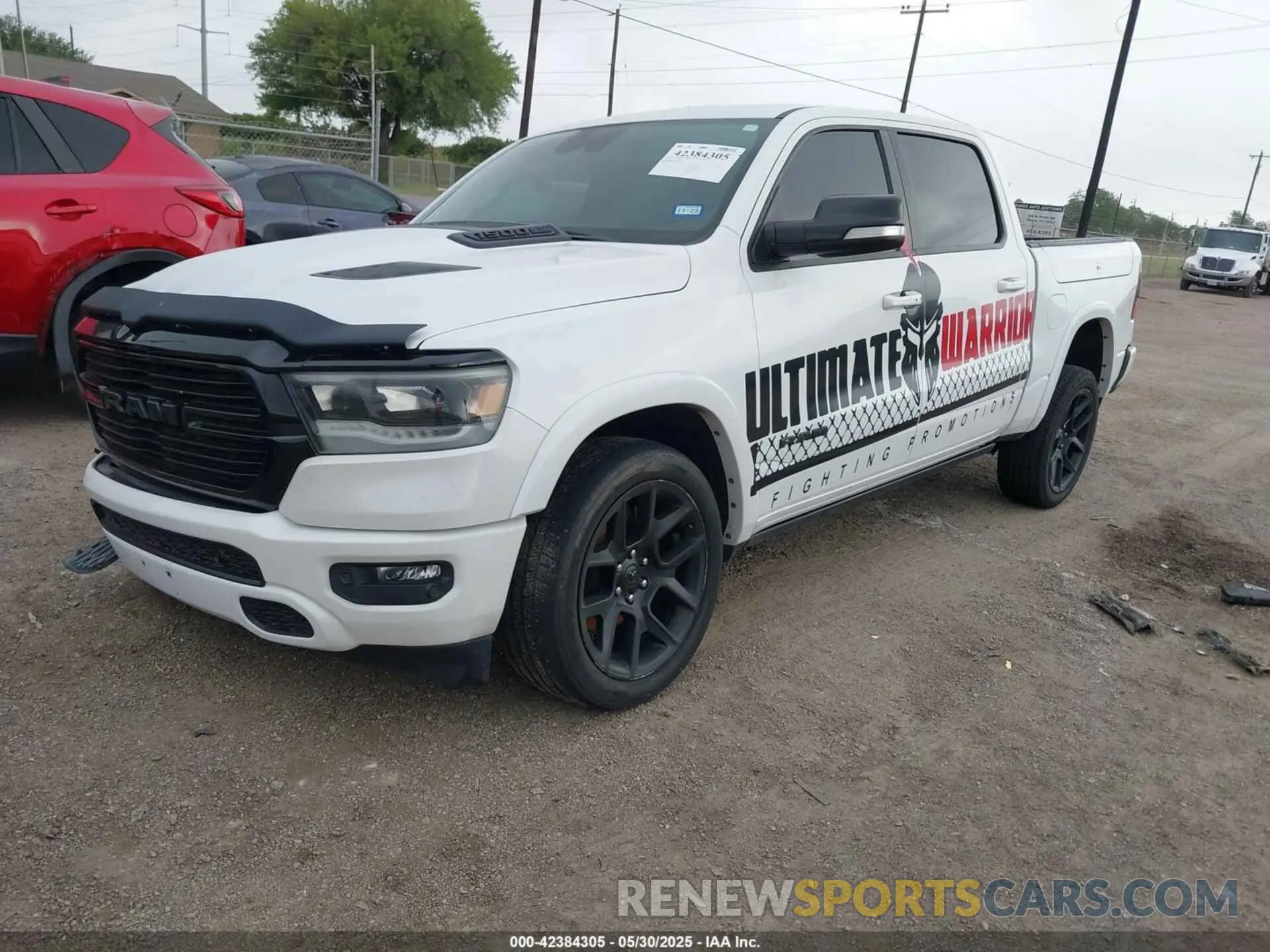 2 fotografías del automóvil dañado 1C6SRFJTXNN129844 RAM 1500 2022