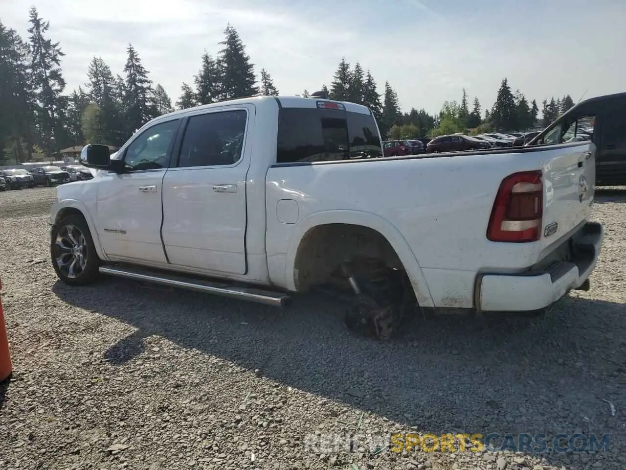 2 fotografías del automóvil dañado 1C6SRFKT6NN130150 RAM 1500 2022