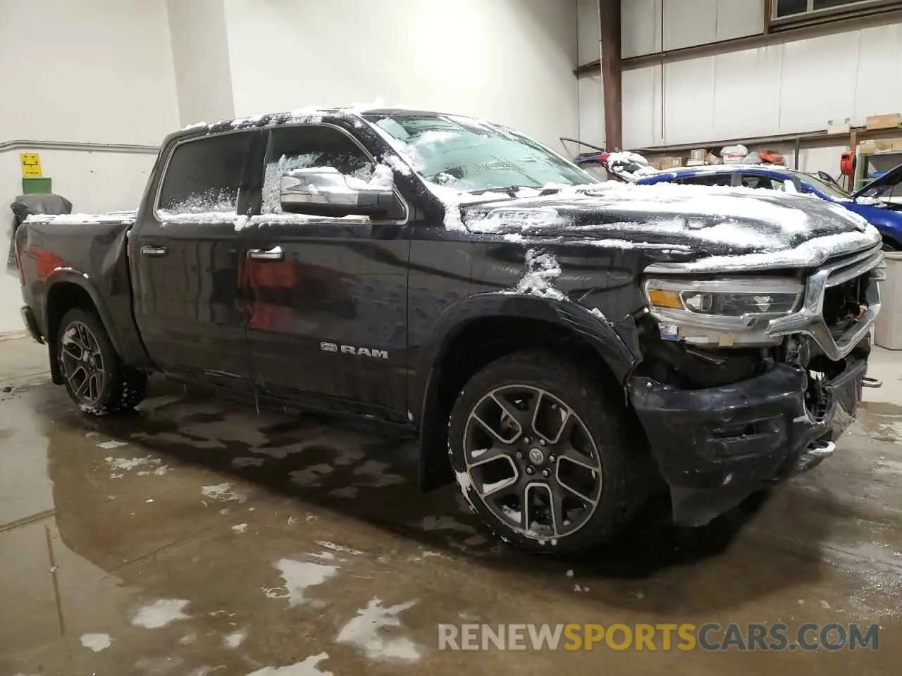4 fotografías del automóvil dañado 1C6SRFKT8NN107890 RAM 1500 2022